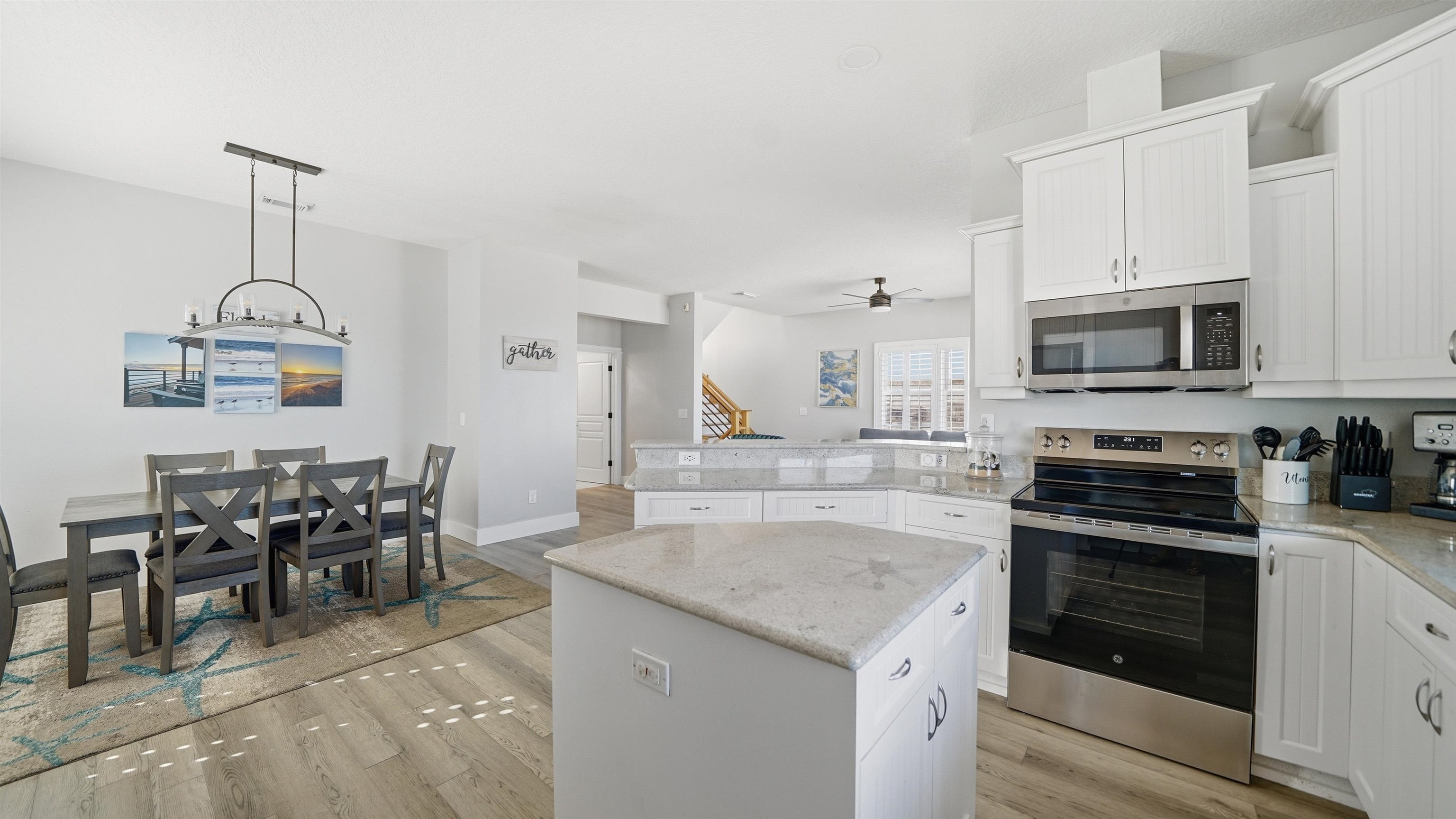 Image 17 of 82 For 3341 Ocean Shore Blvd N