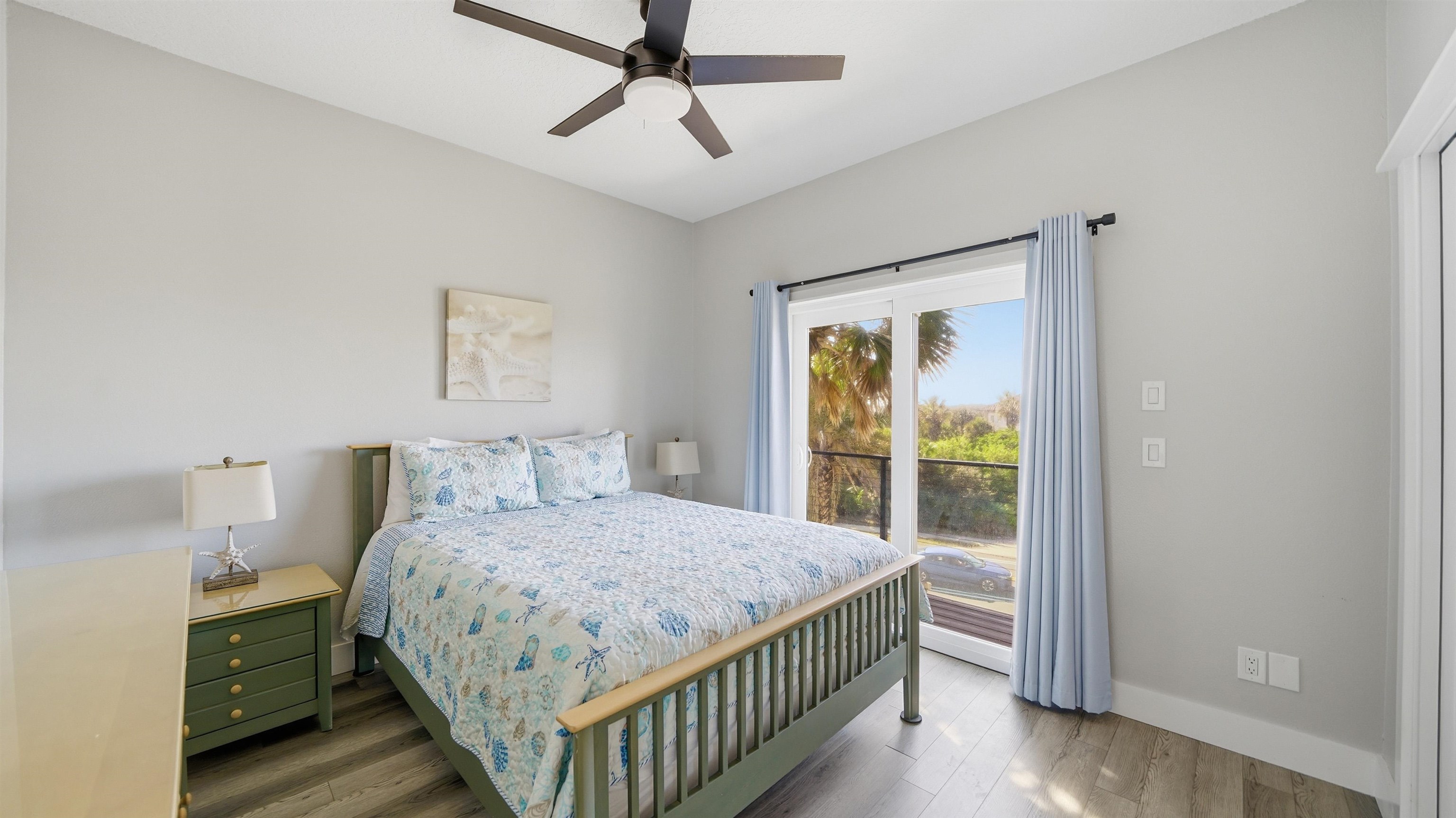 Image 22 of 82 For 3341 Ocean Shore Blvd N