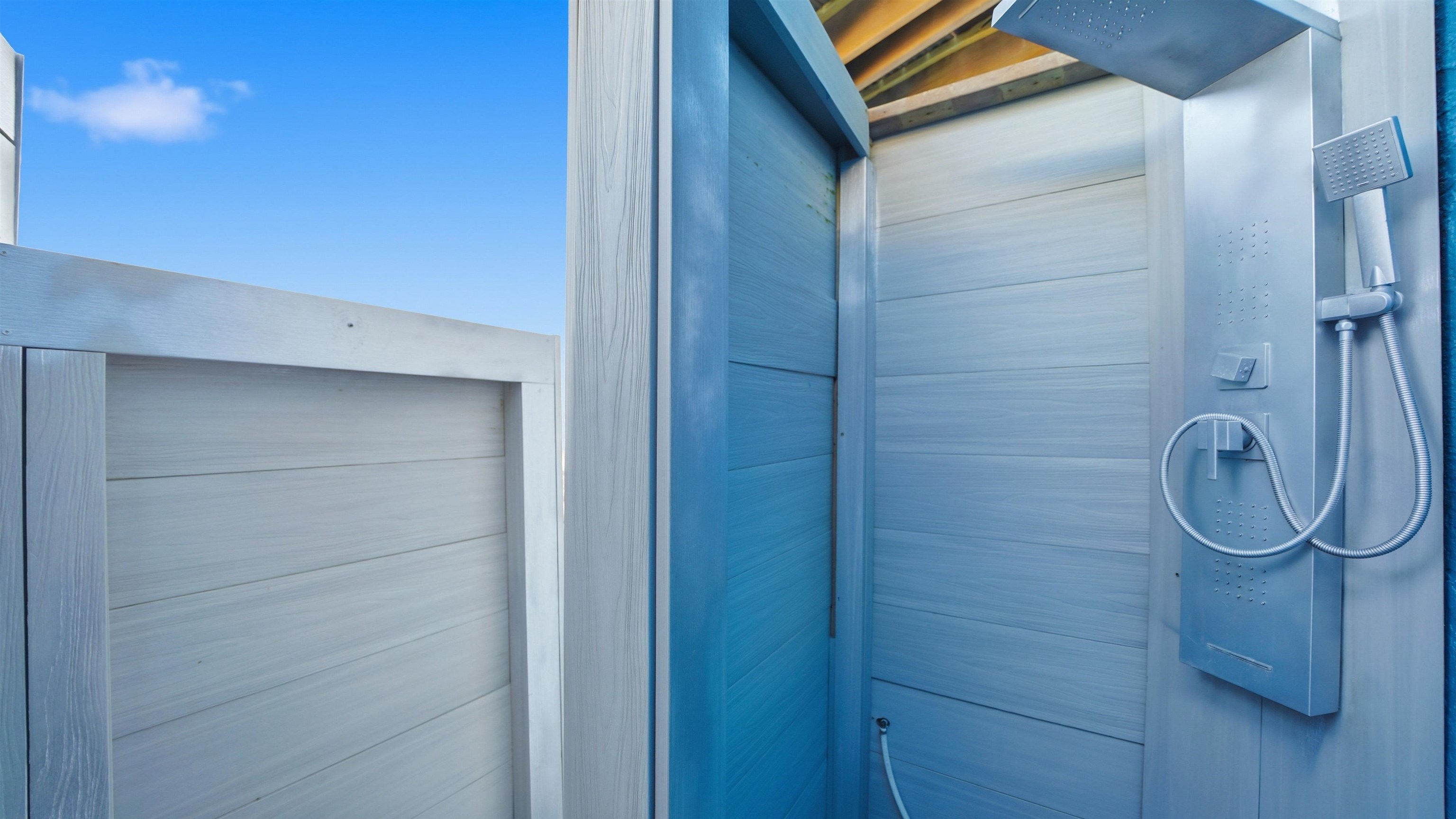 Image 57 of 82 For 3341 Ocean Shore Blvd N