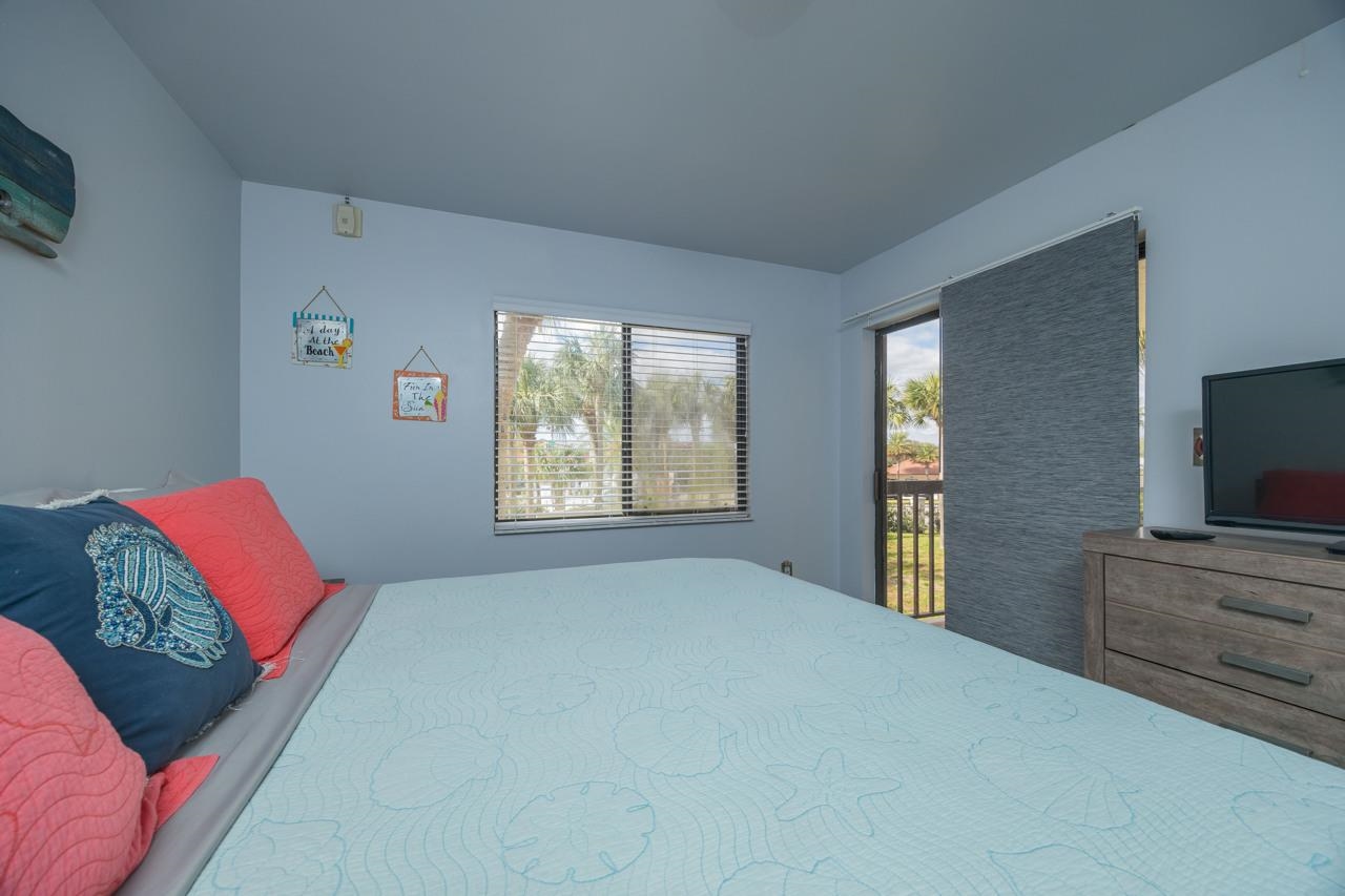 Image 18 of 23 For 4250 A1a South  B-25