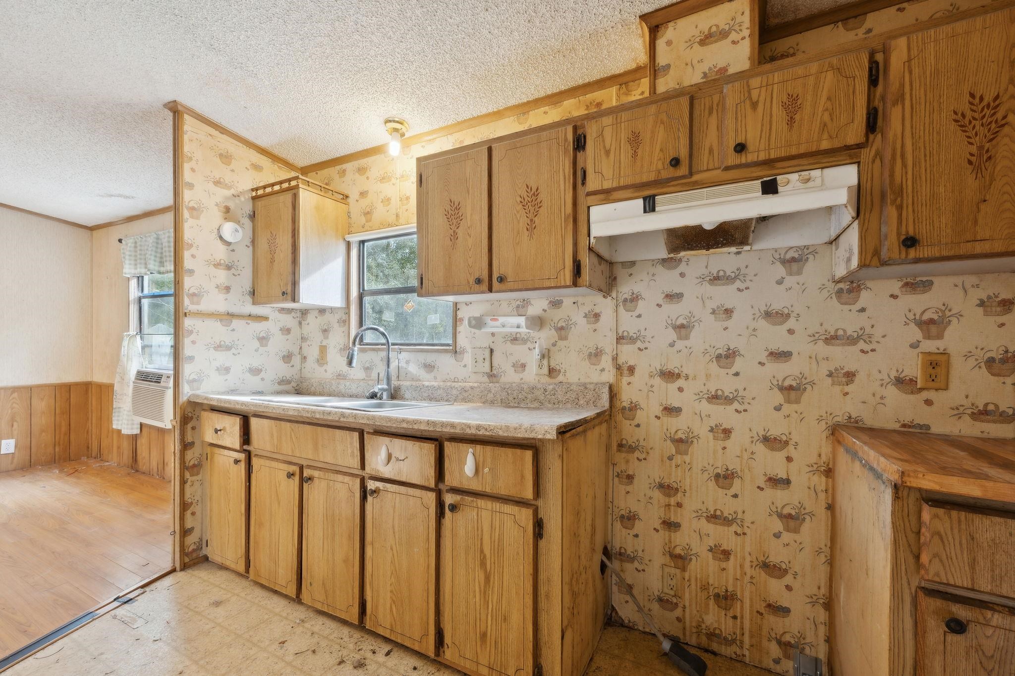 Image 20 of 49 For 5255 Peggy Ln