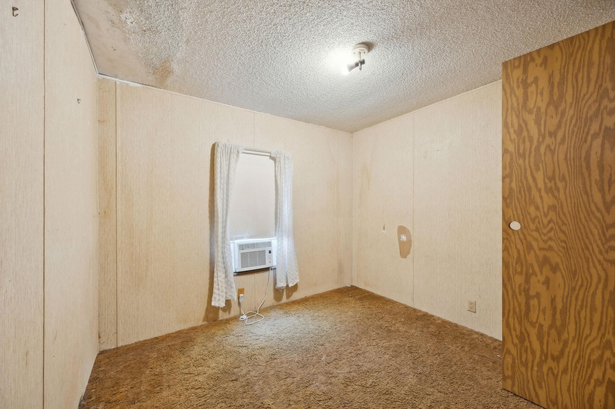 Image 26 of 49 For 5255 Peggy Ln