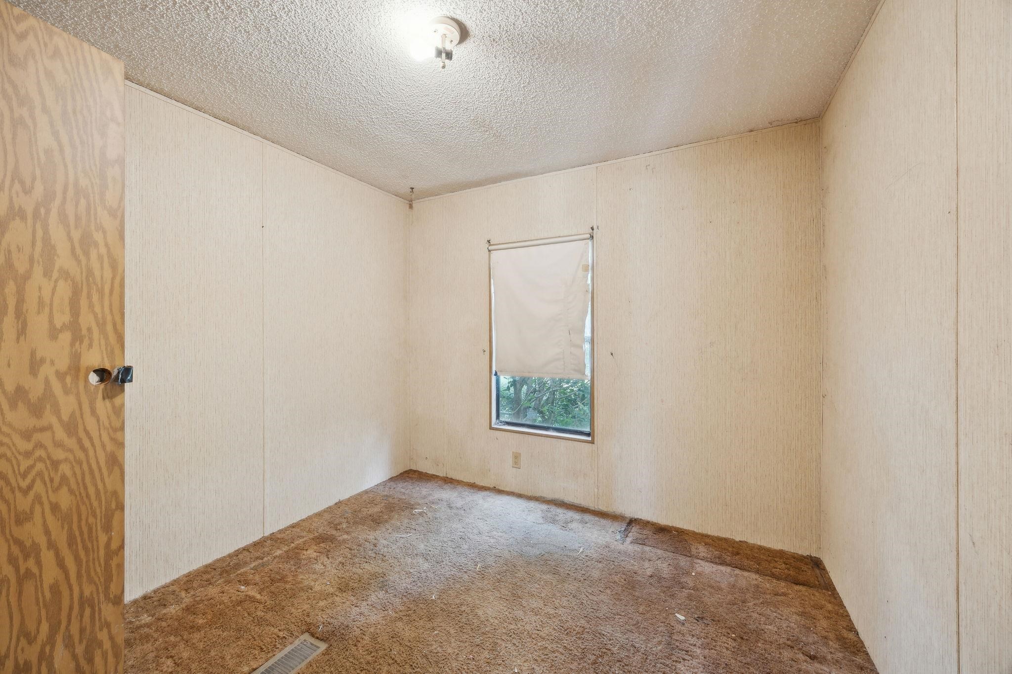 Image 29 of 49 For 5255 Peggy Ln