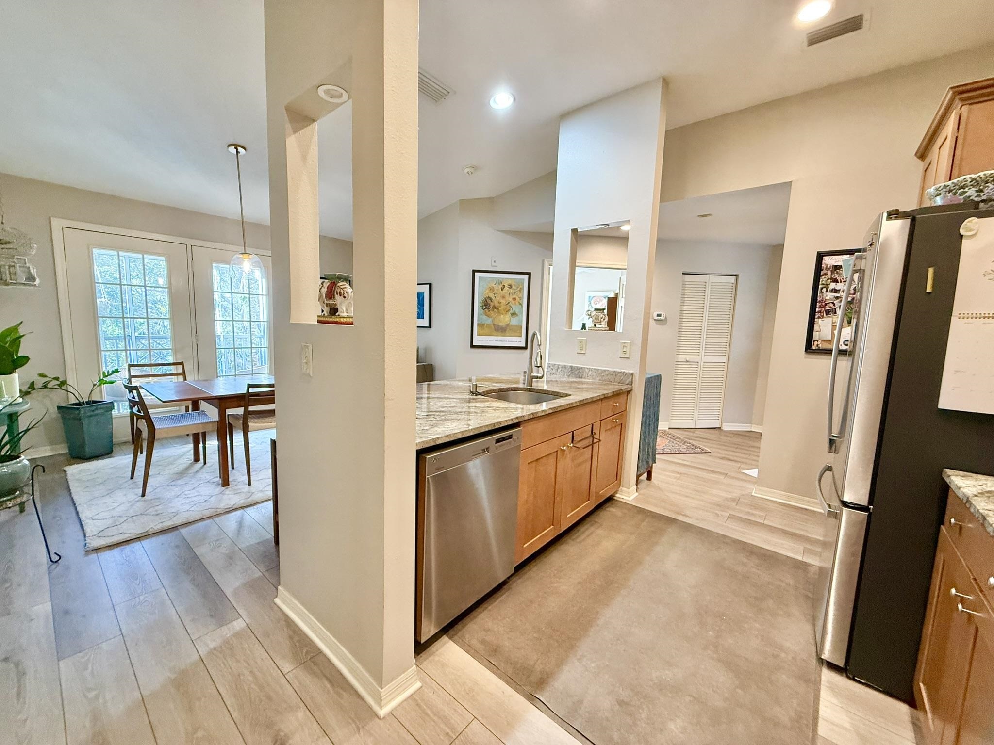 Image 11 of 42 For 27207 Harbour Vista Cir