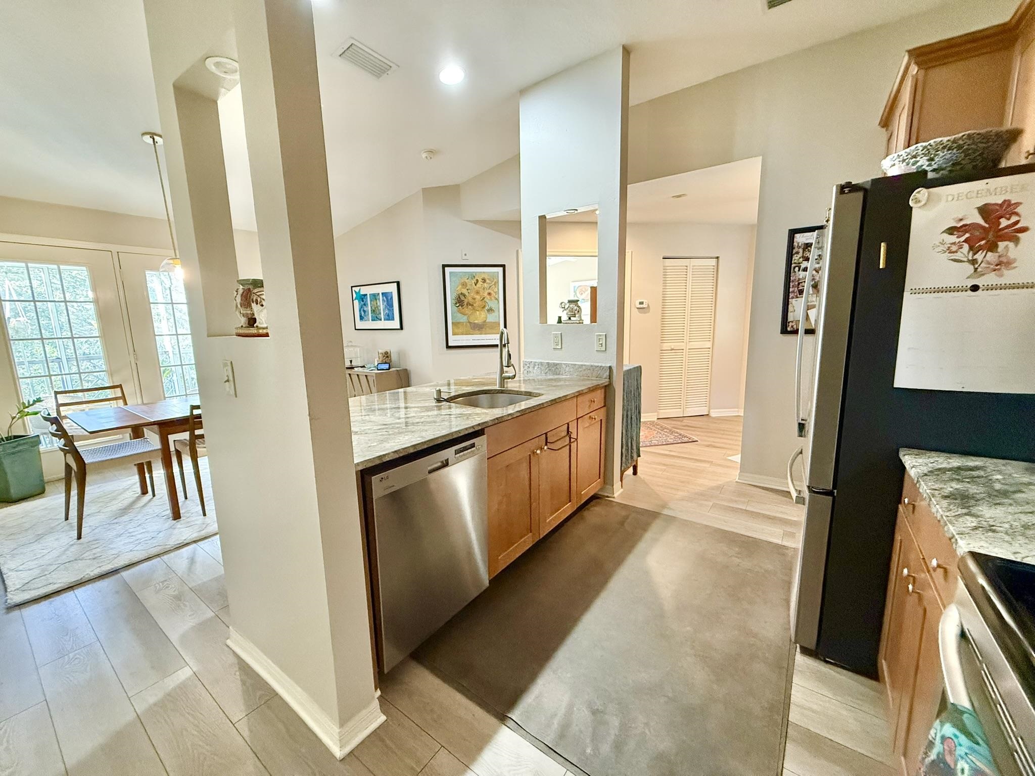 Image 9 of 42 For 27207 Harbour Vista Cir