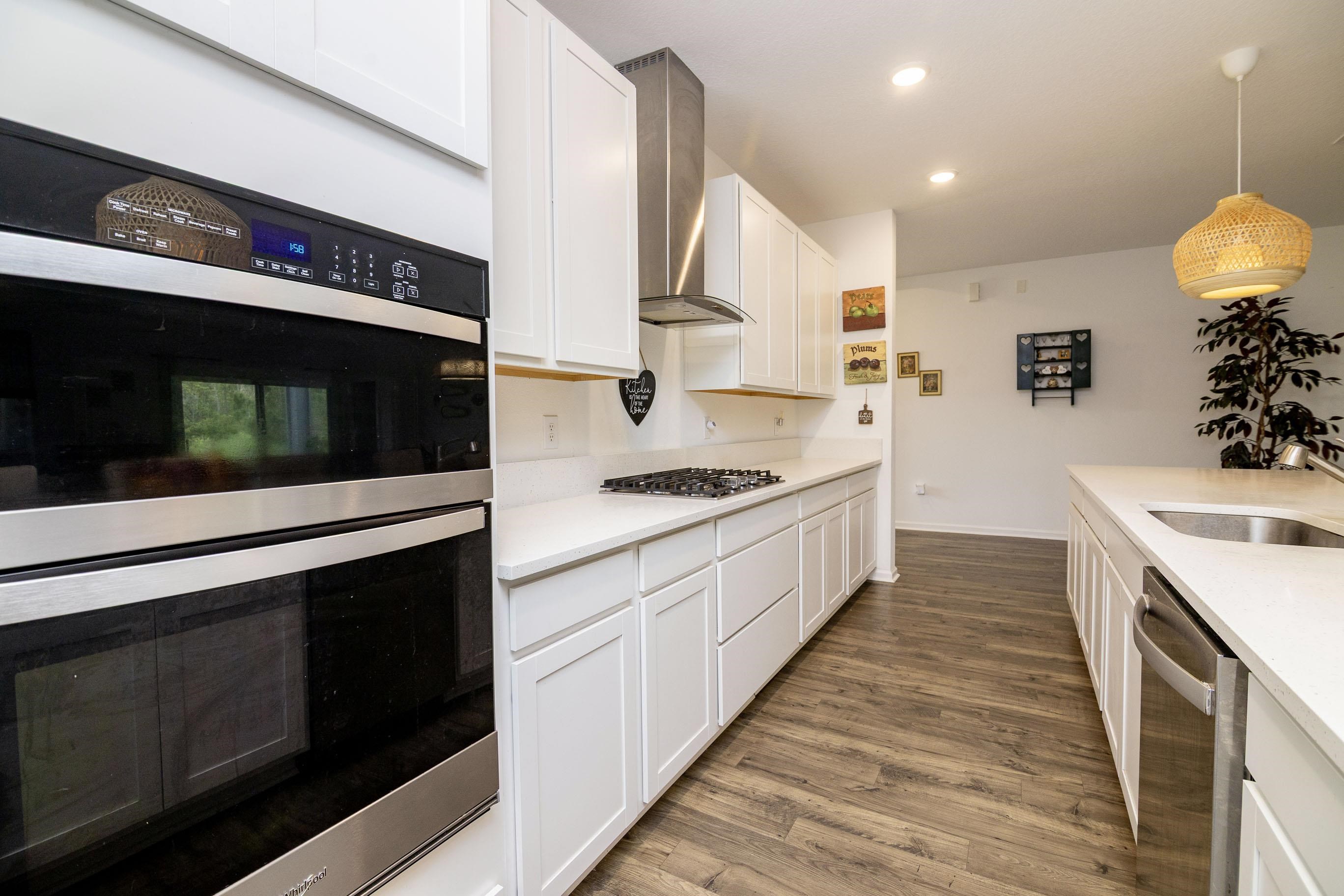 Image 14 of 56 For 62 Reverie Dr N