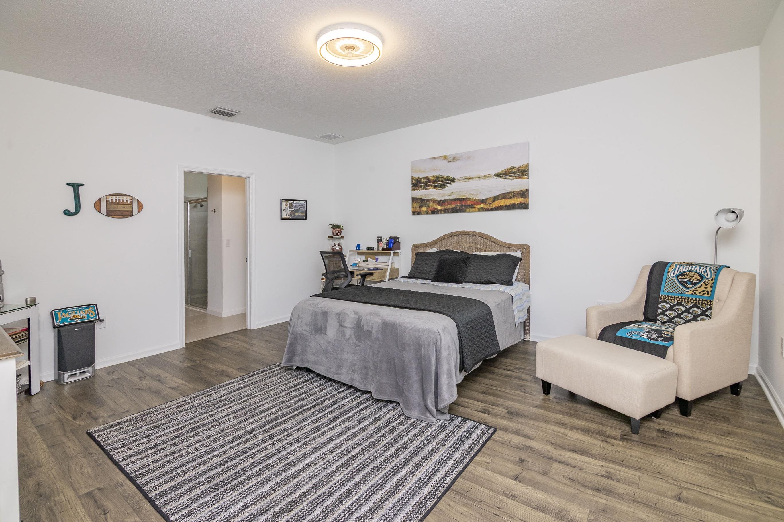 Image 30 of 56 For 62 Reverie Dr N