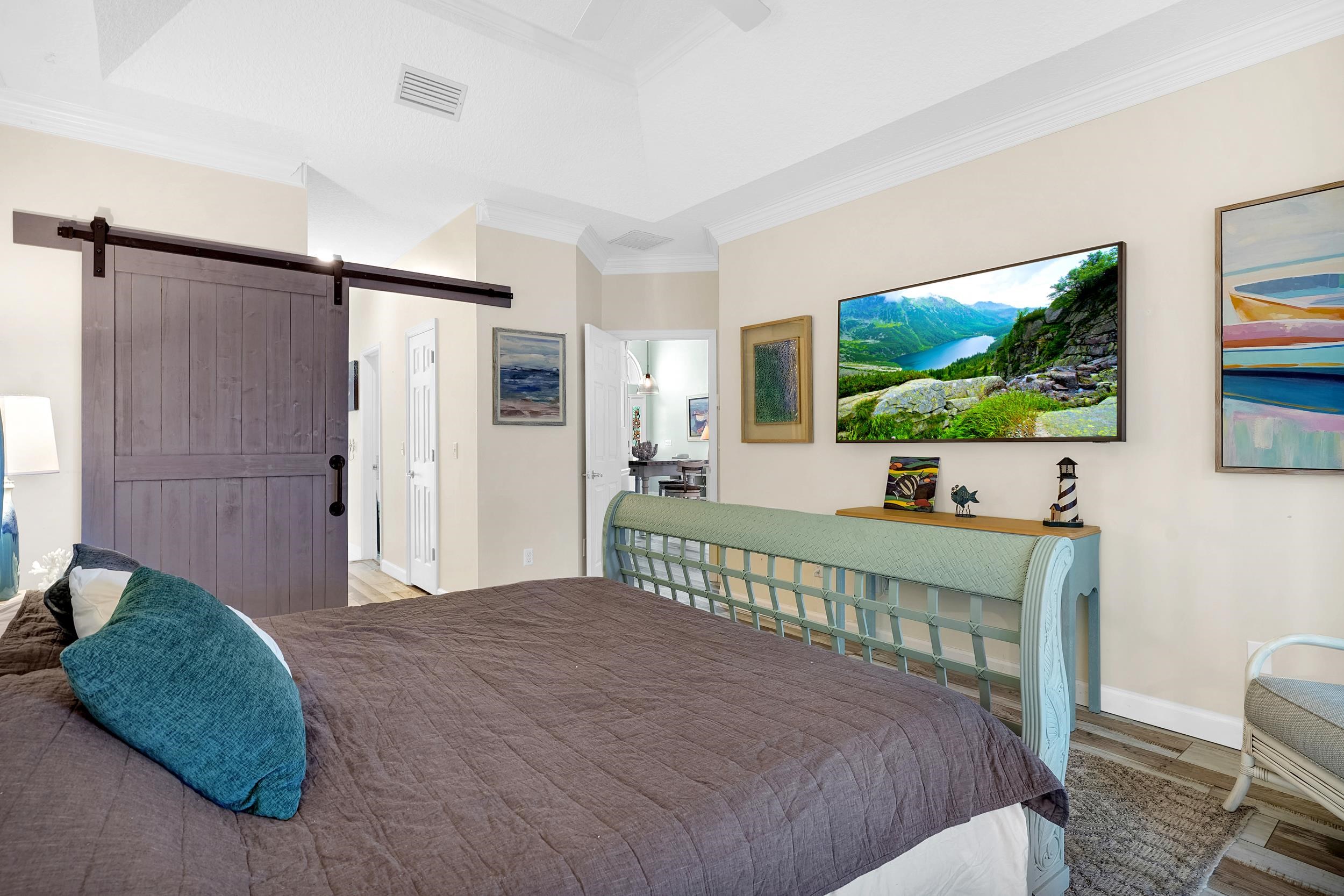 Image 13 of 43 For 507 Lakeway Dr