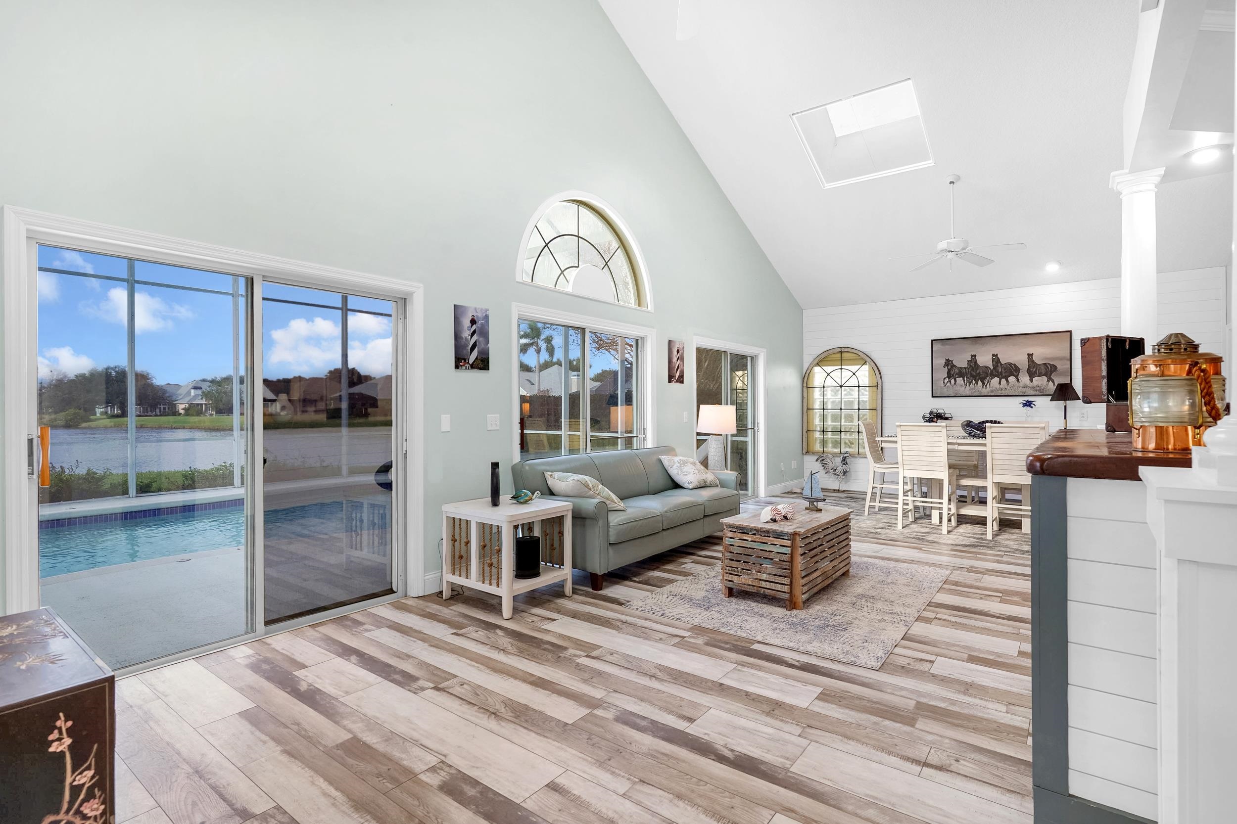 Image 31 of 43 For 507 Lakeway Dr