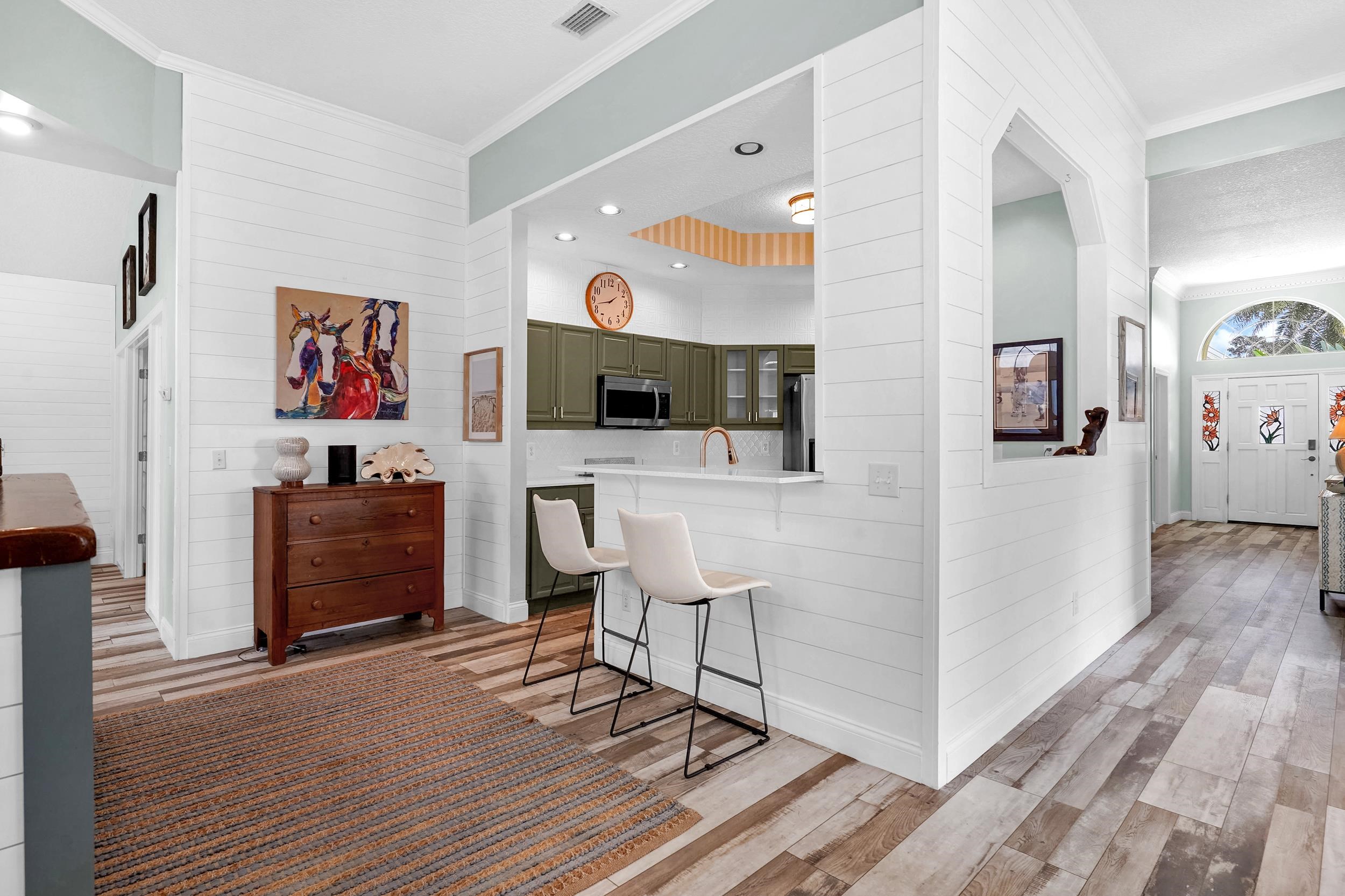 Image 35 of 43 For 507 Lakeway Dr