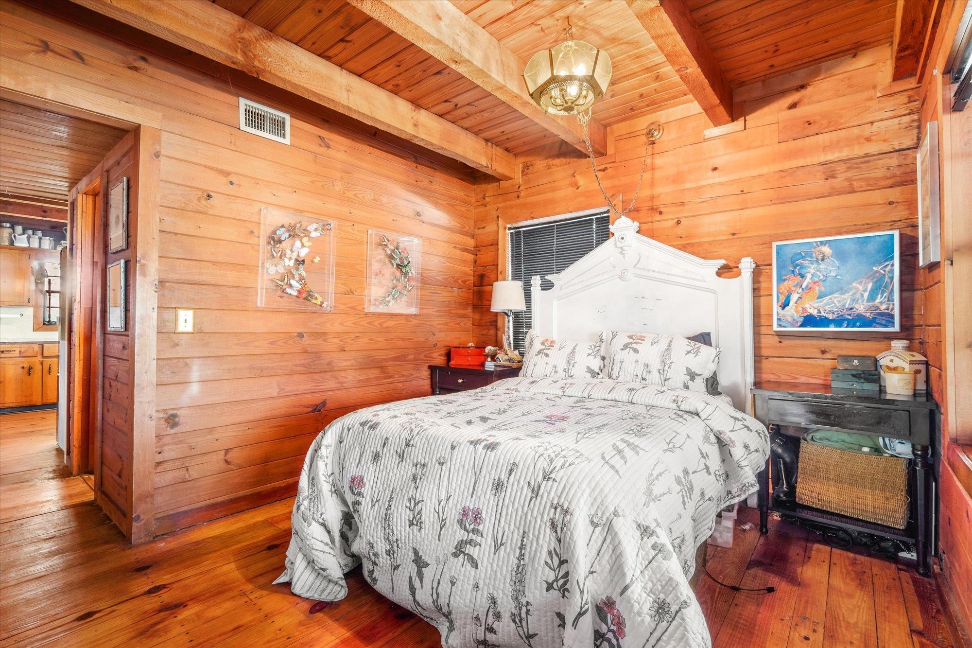 Image 12 of 83 For 5994-1&2 Splendora Ln