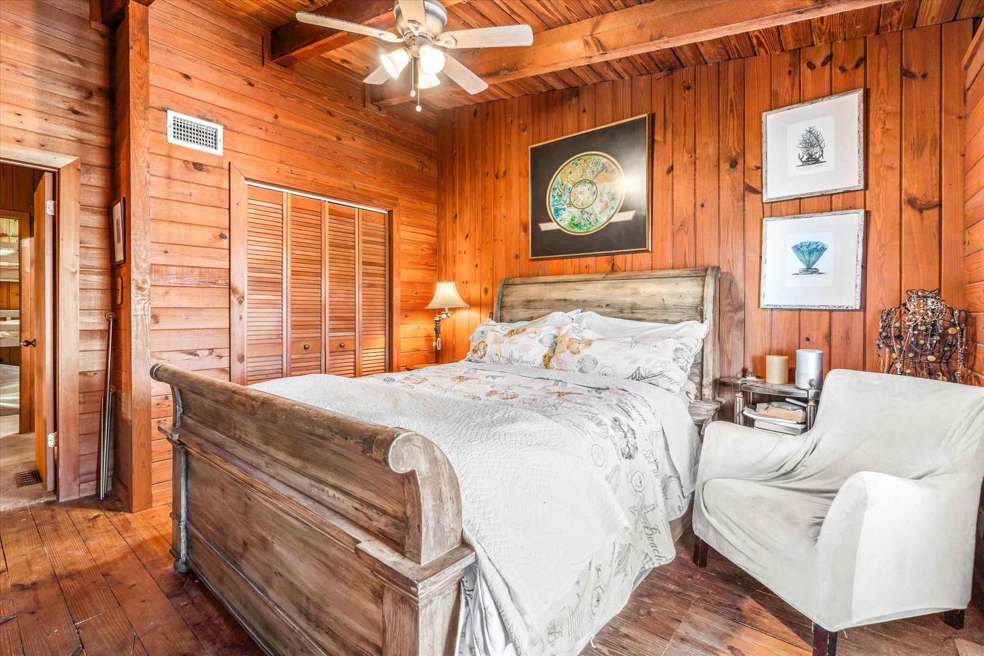 Image 18 of 83 For 5994-1&2 Splendora Ln