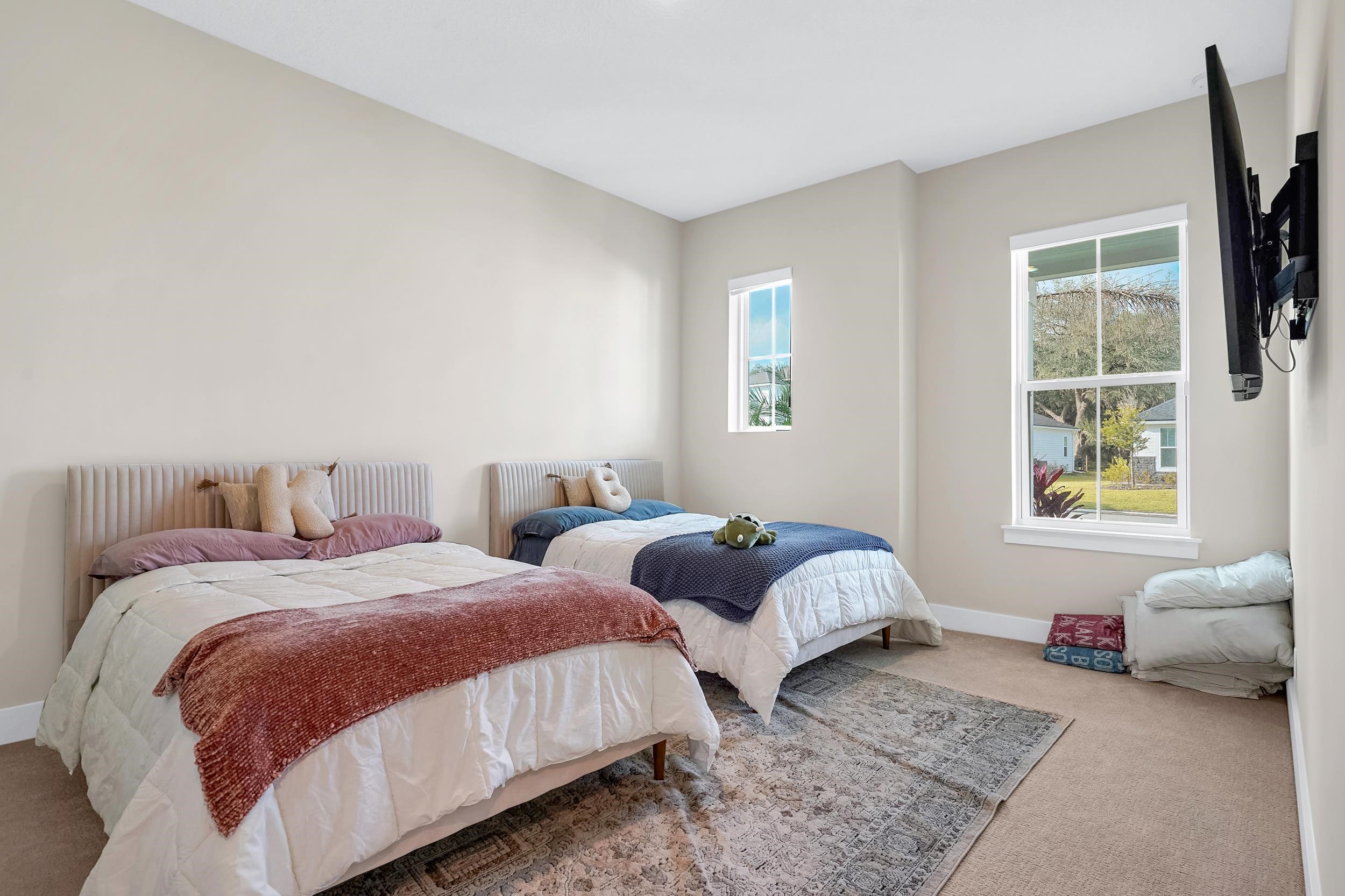 Image 17 of 59 For 64 Oak Cluster Ln