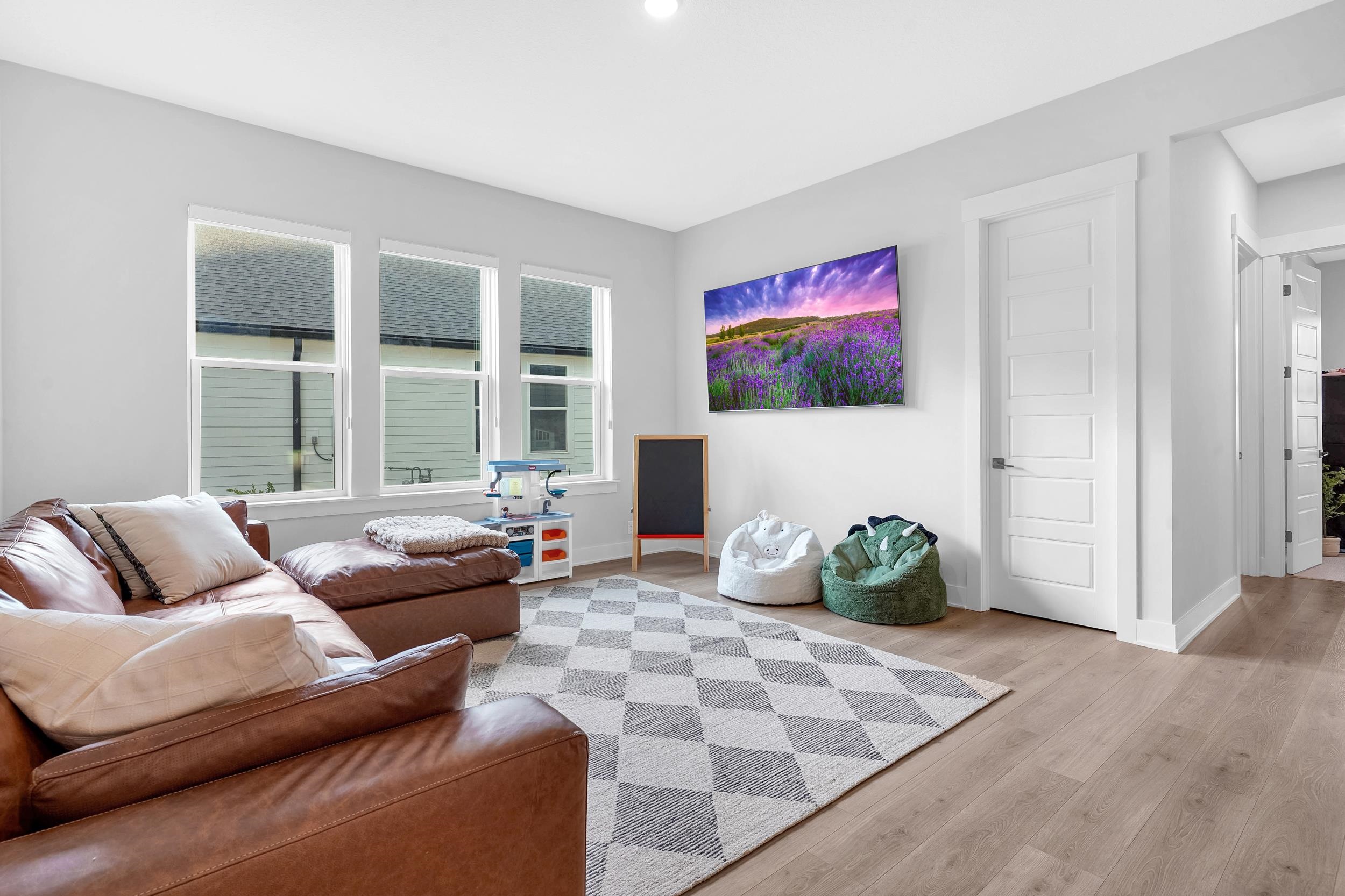 Image 20 of 59 For 64 Oak Cluster Ln