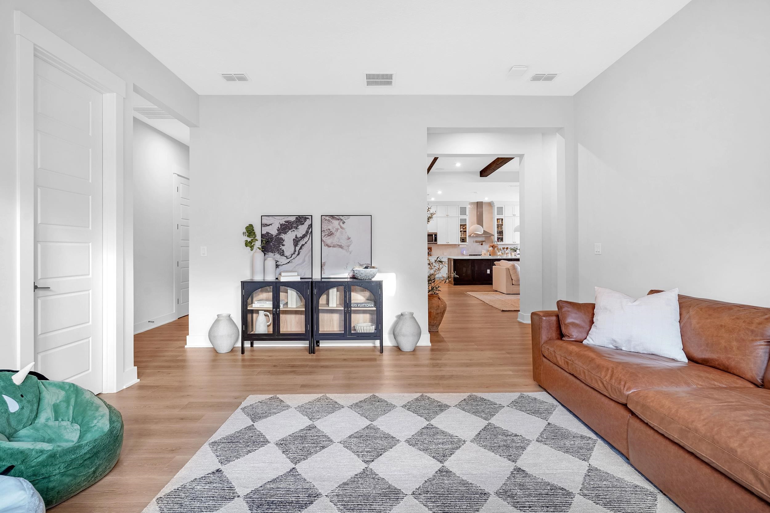 Image 21 of 59 For 64 Oak Cluster Ln