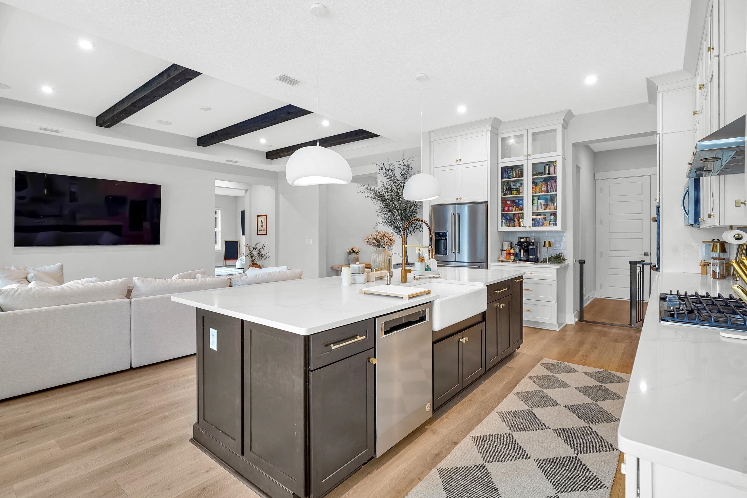 Image 28 of 59 For 64 Oak Cluster Ln