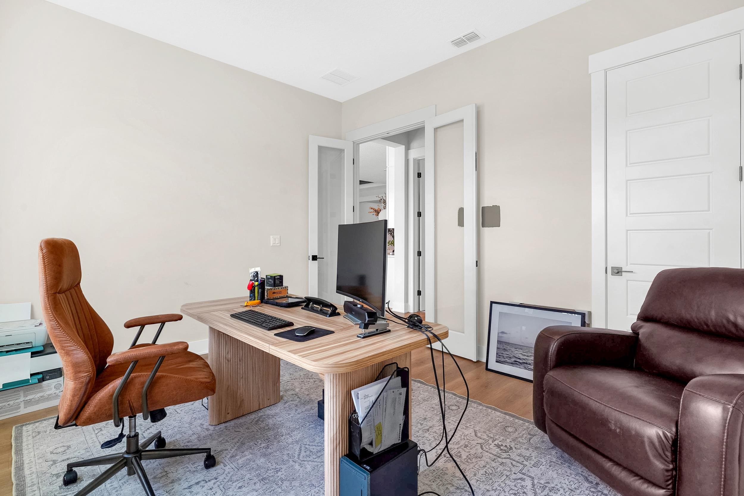 Image 31 of 59 For 64 Oak Cluster Ln