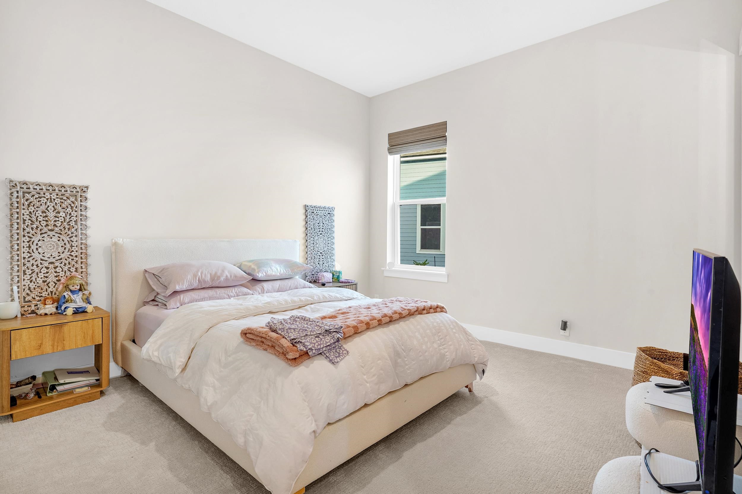 Image 32 of 59 For 64 Oak Cluster Ln