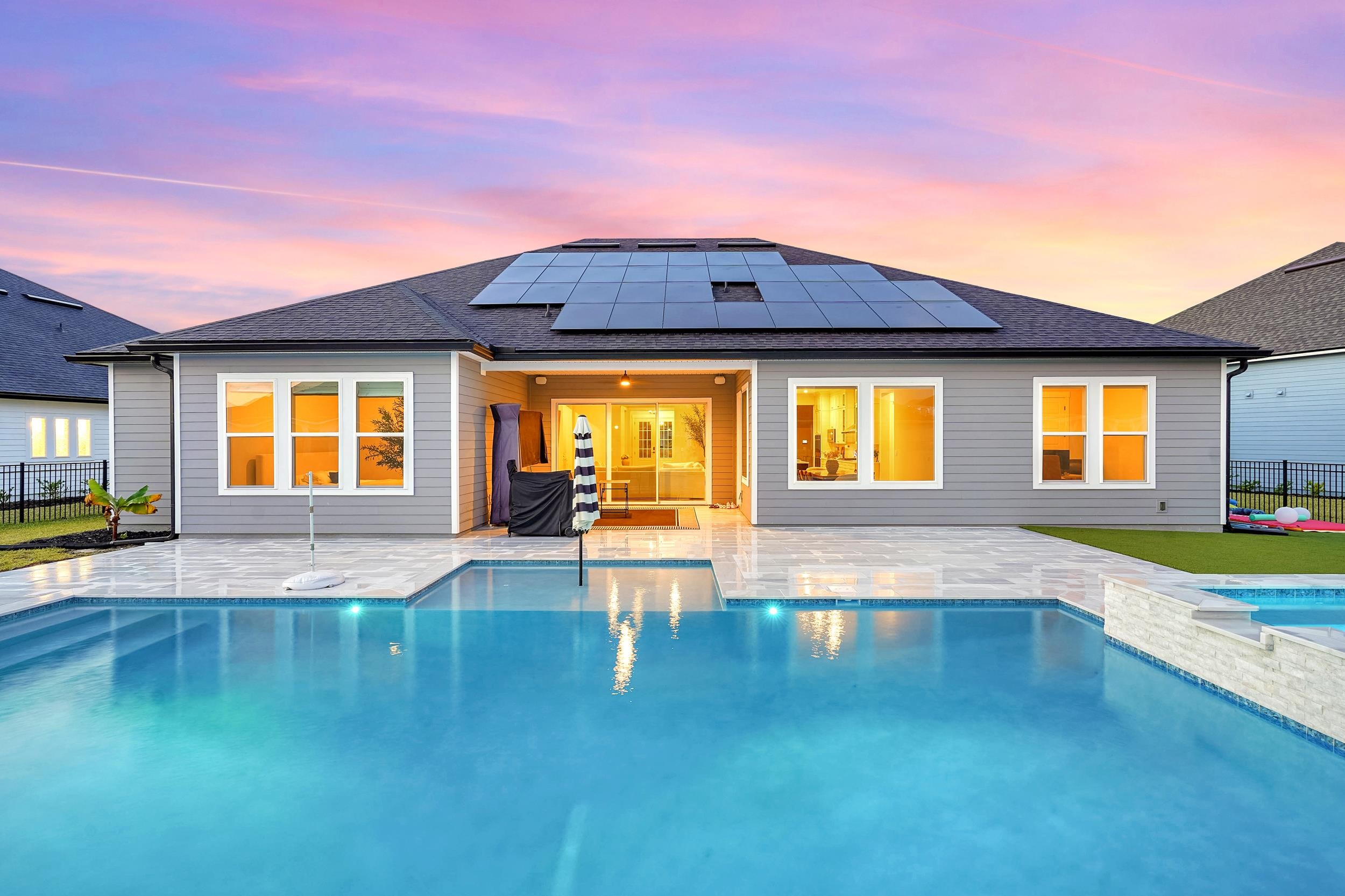 Image 44 of 59 For 64 Oak Cluster Ln