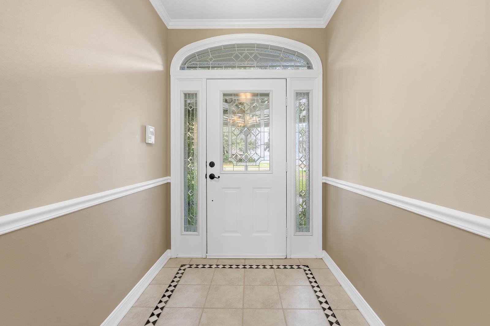 Image 12 of 62 For 241 Crystal Cove Dr