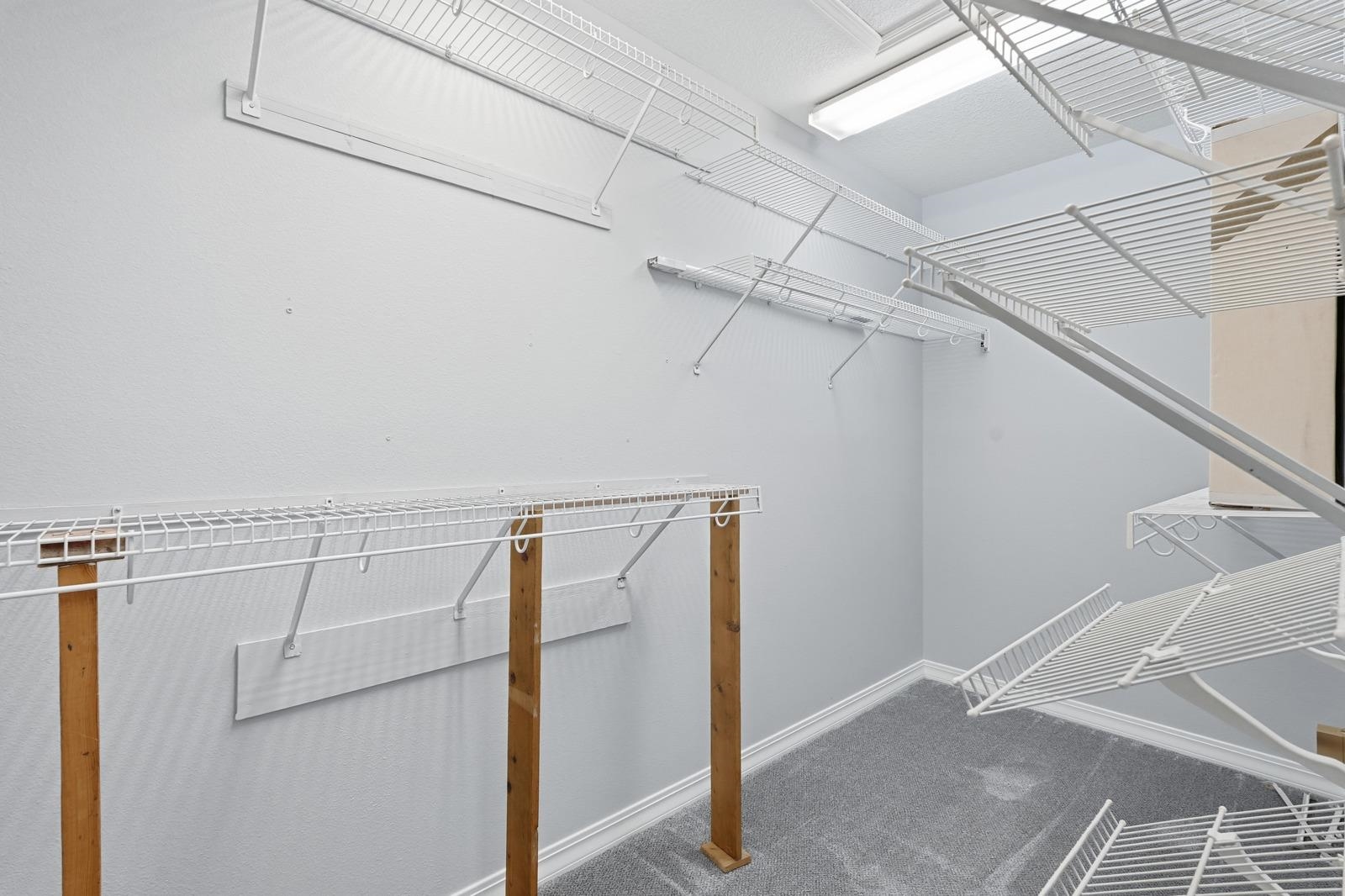 Image 36 of 62 For 241 Crystal Cove Dr