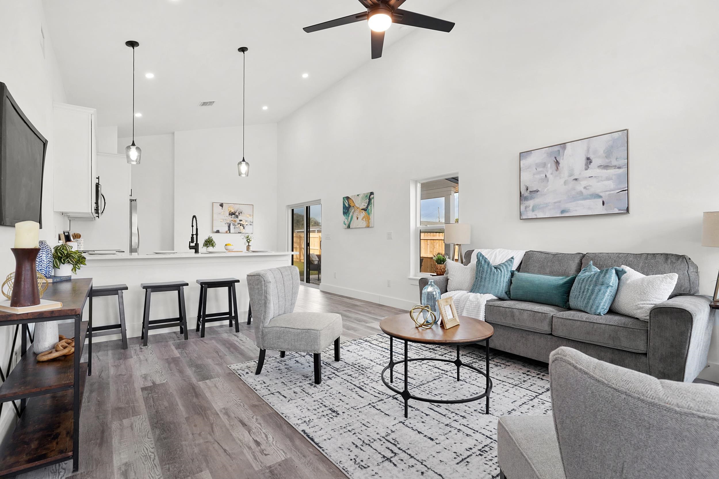 Image 5 of 33 For 7975 A1a South