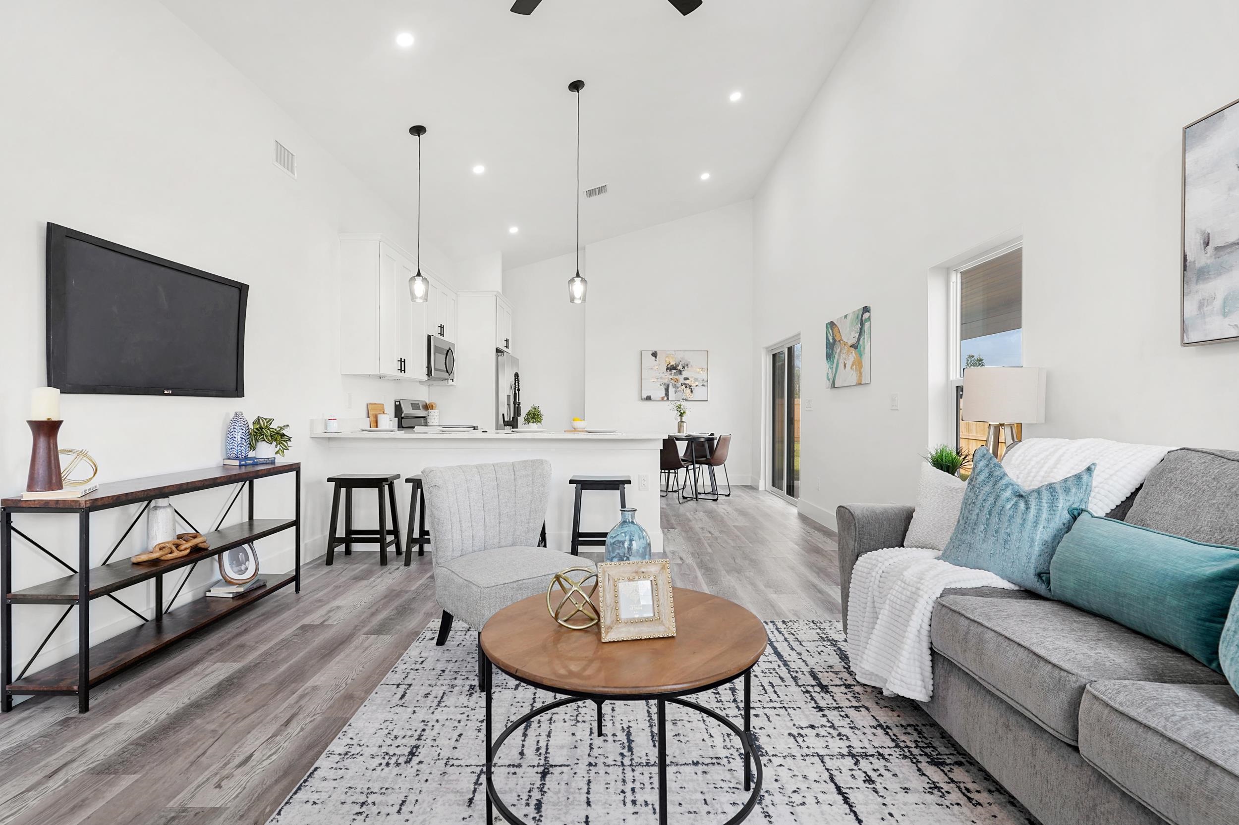 Image 6 of 33 For 7975 A1a South