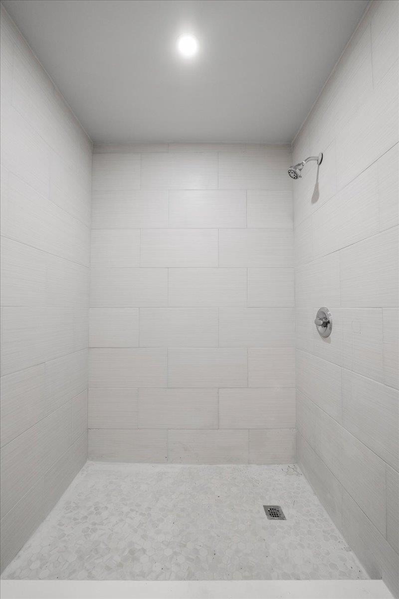 Image 14 of 46 For 13555 County Road 13