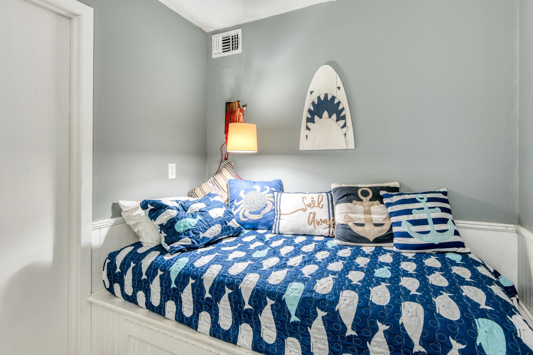 Image 29 of 47 For 4670 A1a S.  1402