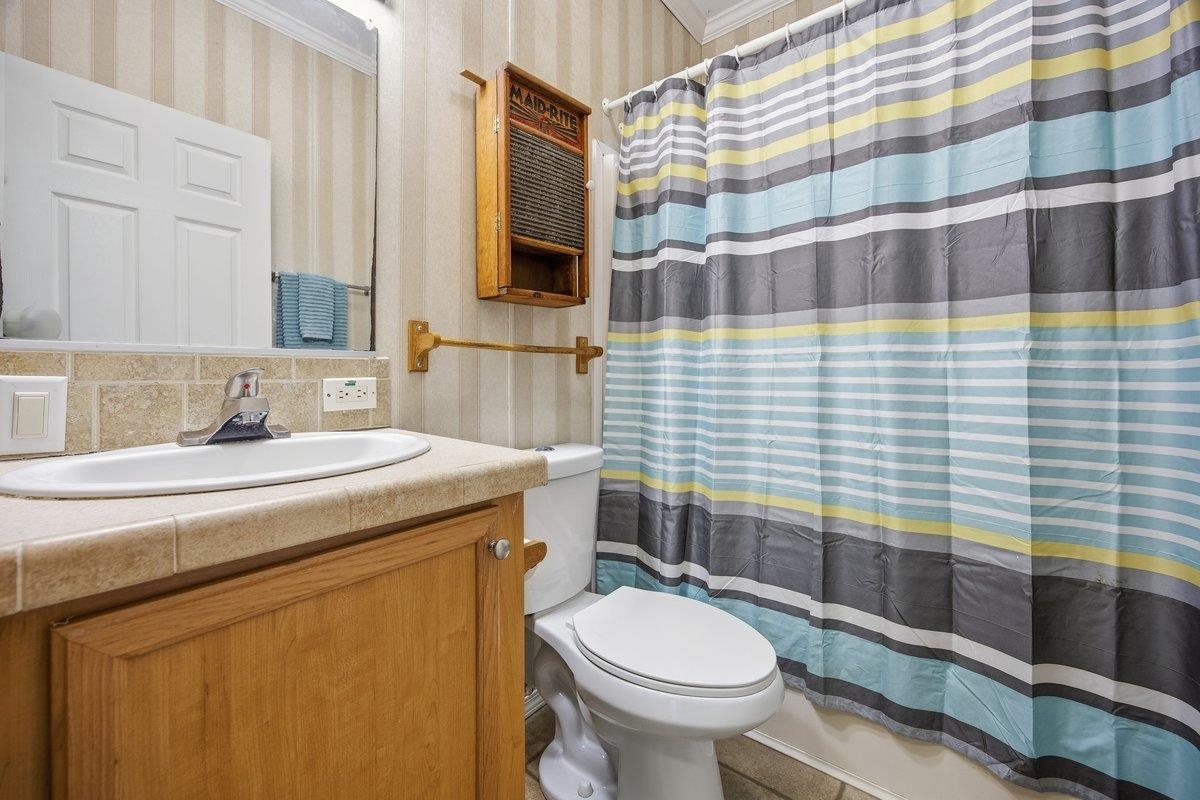 Image 10 of 16 For 4881 Avenue B