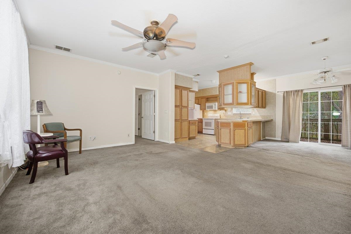 Image 3 of 16 For 4881 Avenue B