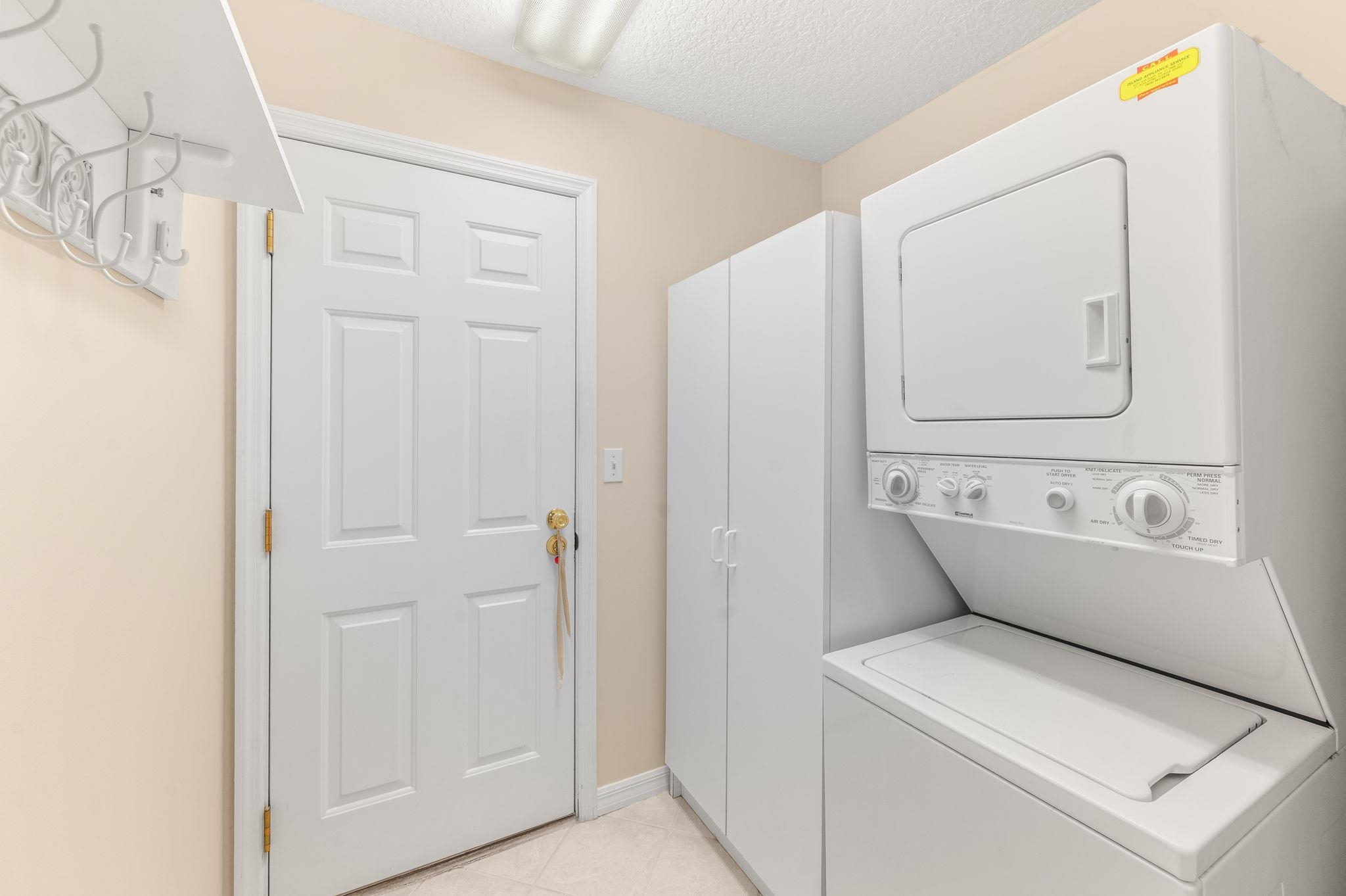 Image 13 of 44 For 284 San Nicolas Way