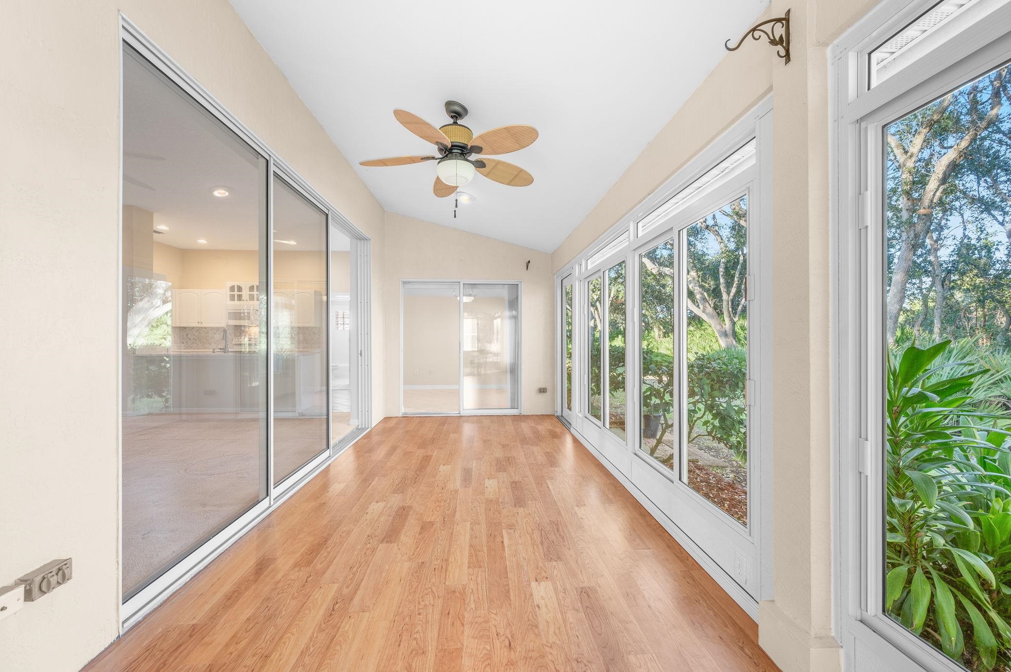 Image 28 of 44 For 284 San Nicolas Way