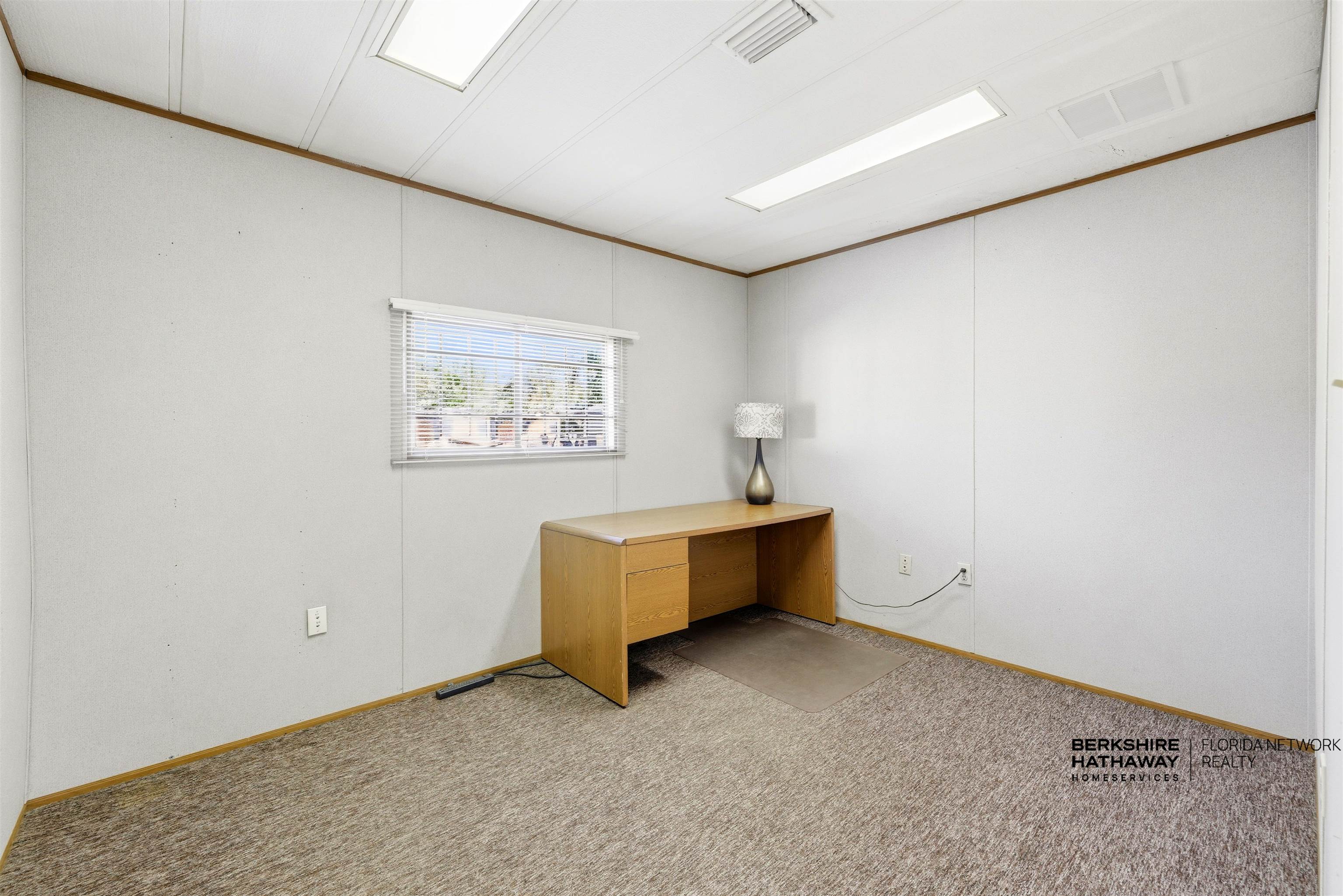 Image 17 of 21 For 5876 Old Timuquana Road  Bldg 2