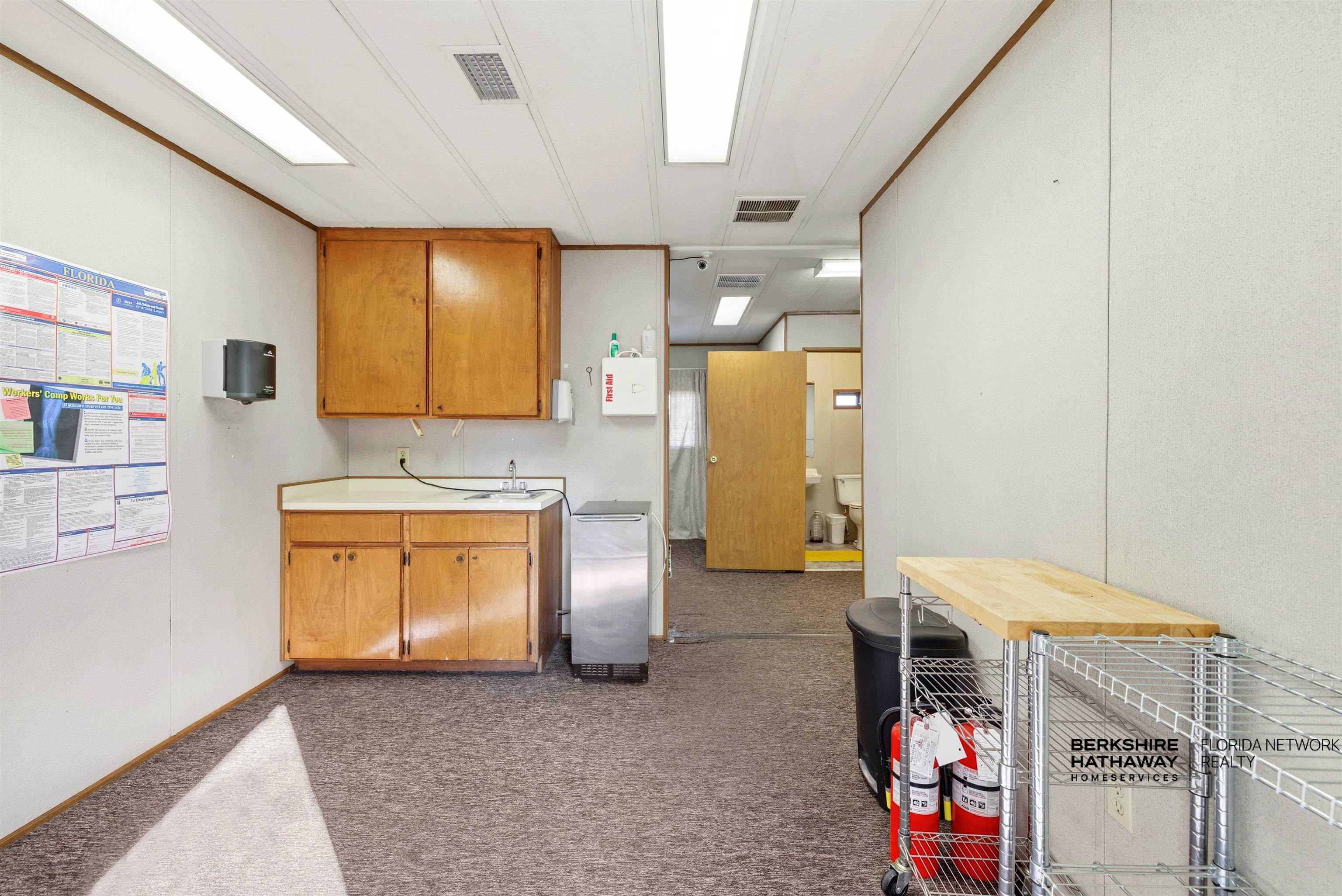 Image 5 of 21 For 5876 Old Timuquana Road  Bldg 2