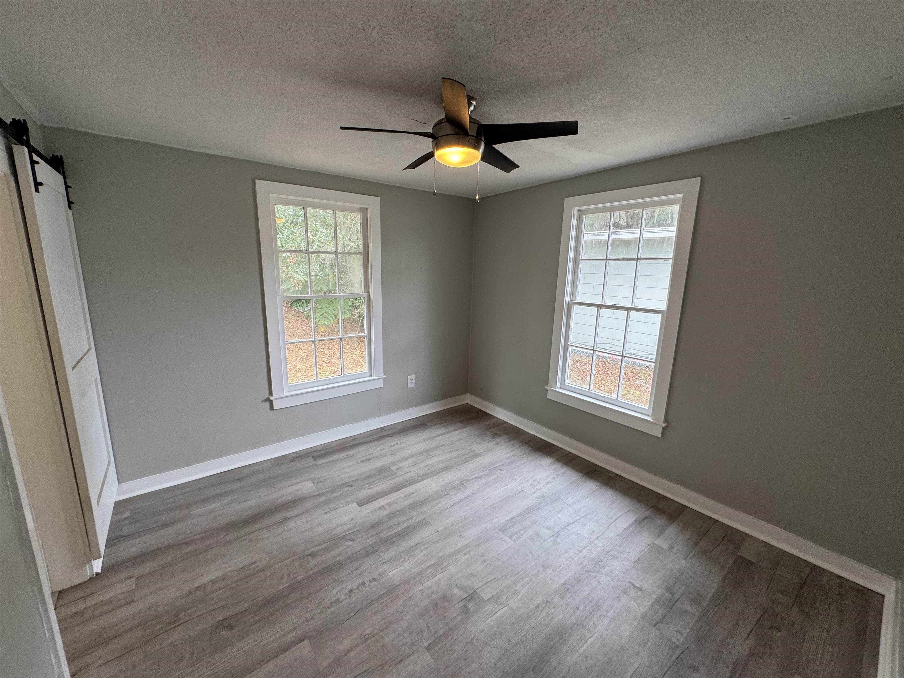 Image 11 of 21 For 2909 Lane St