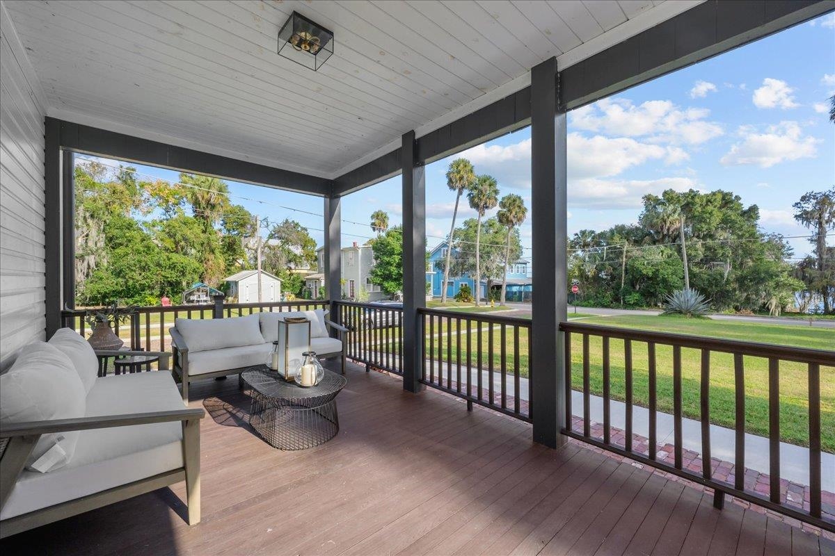 Image 11 of 39 For 117 Hotel St