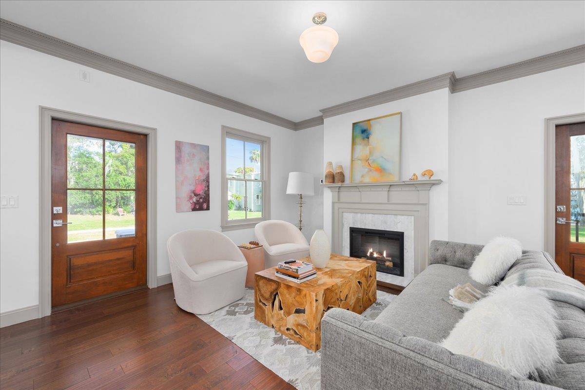 Image 13 of 39 For 117 Hotel St