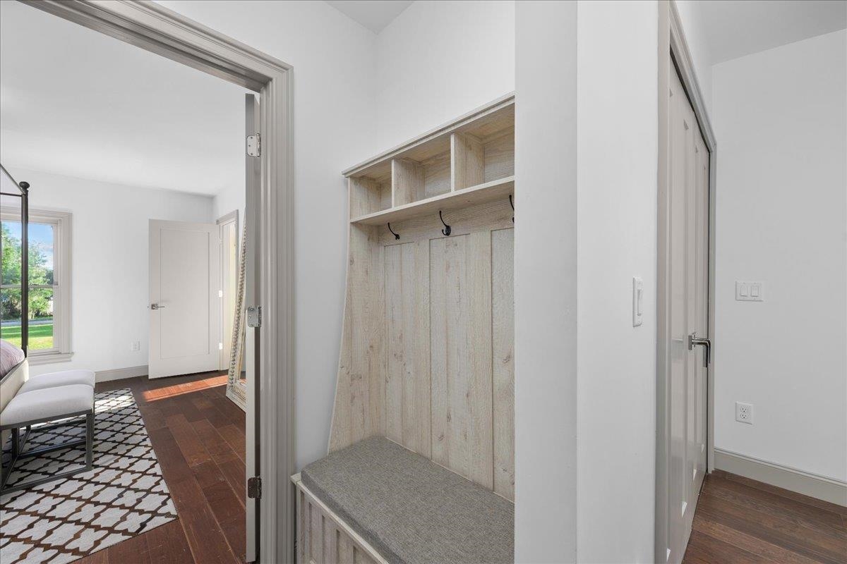 Image 20 of 39 For 117 Hotel St