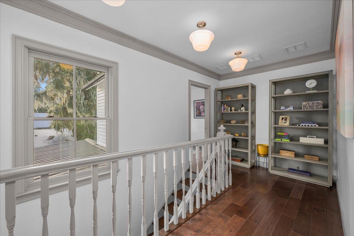 Image 25 of 39 For 117 Hotel St