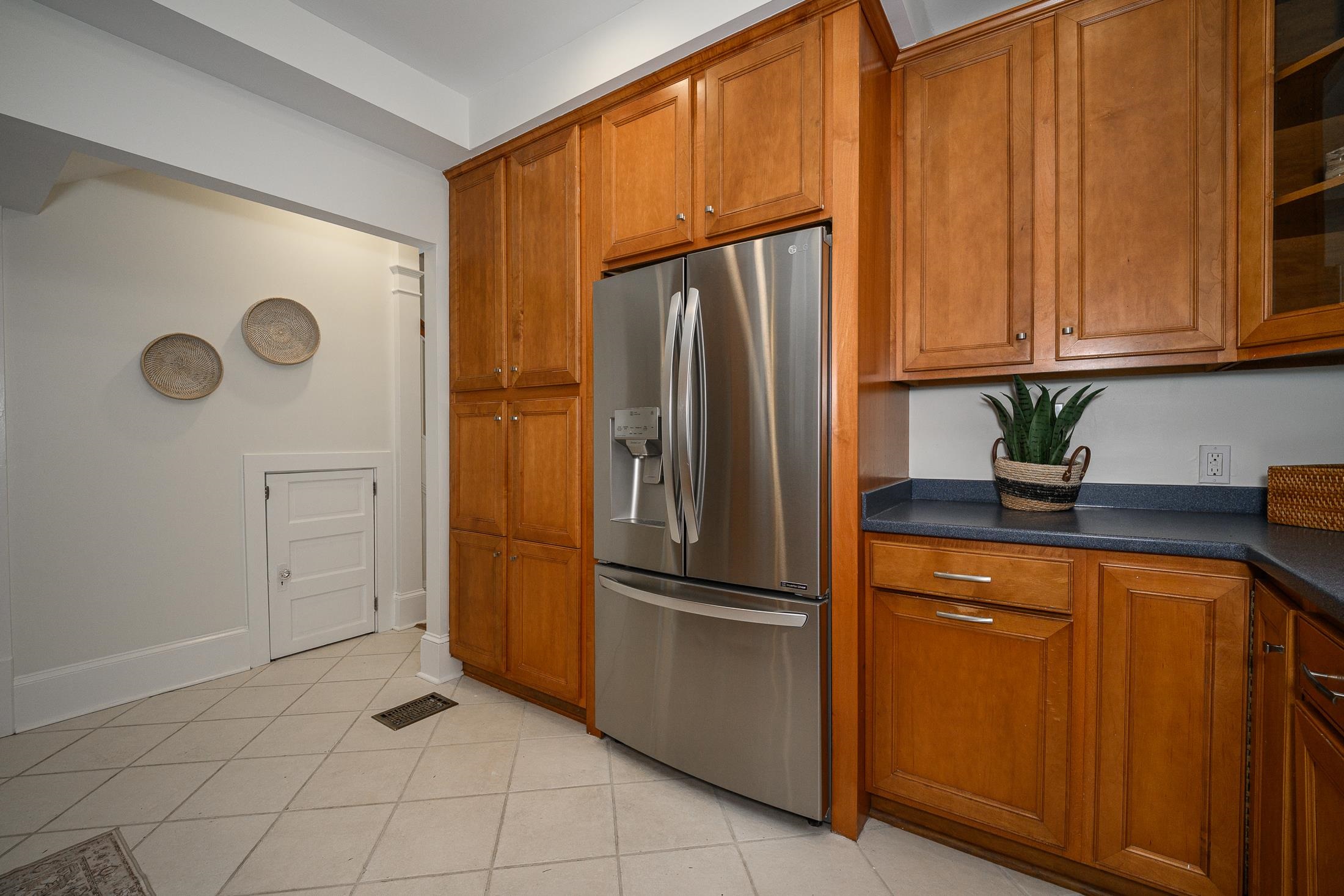 Image 20 of 61 For 4 Milton St  