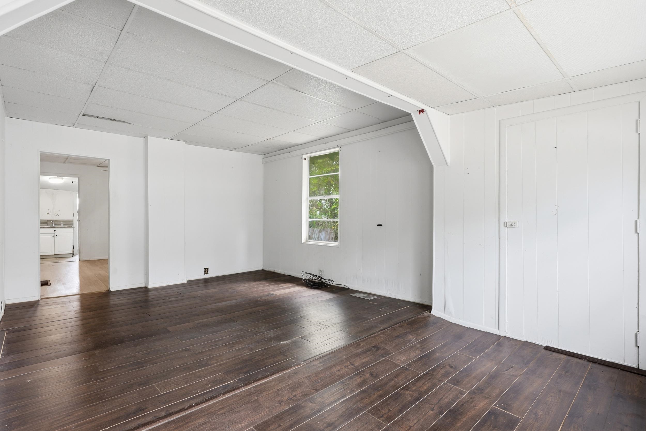 Image 4 of 15 For 84 Weeden Street