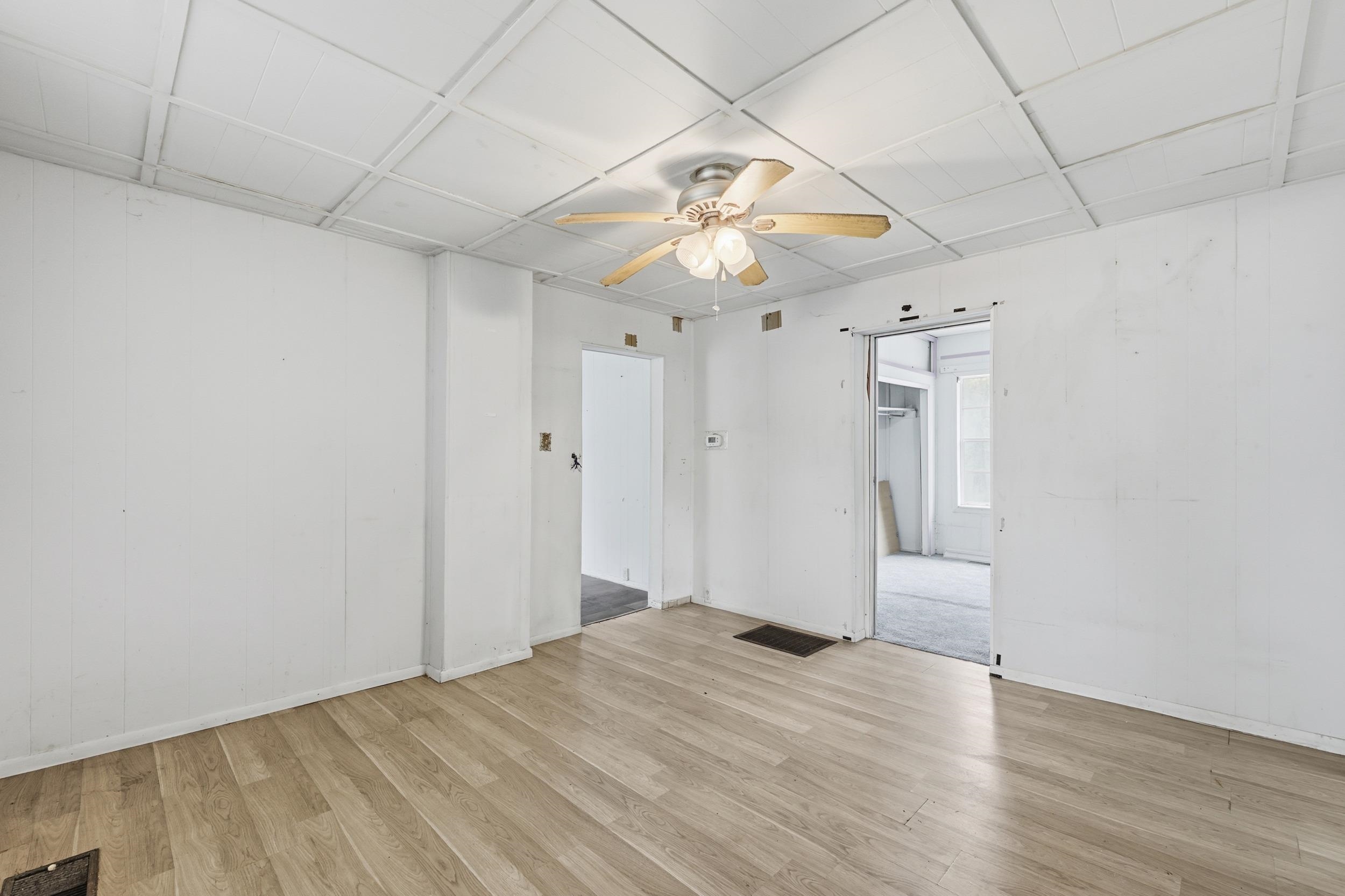 Image 5 of 15 For 84 Weeden Street