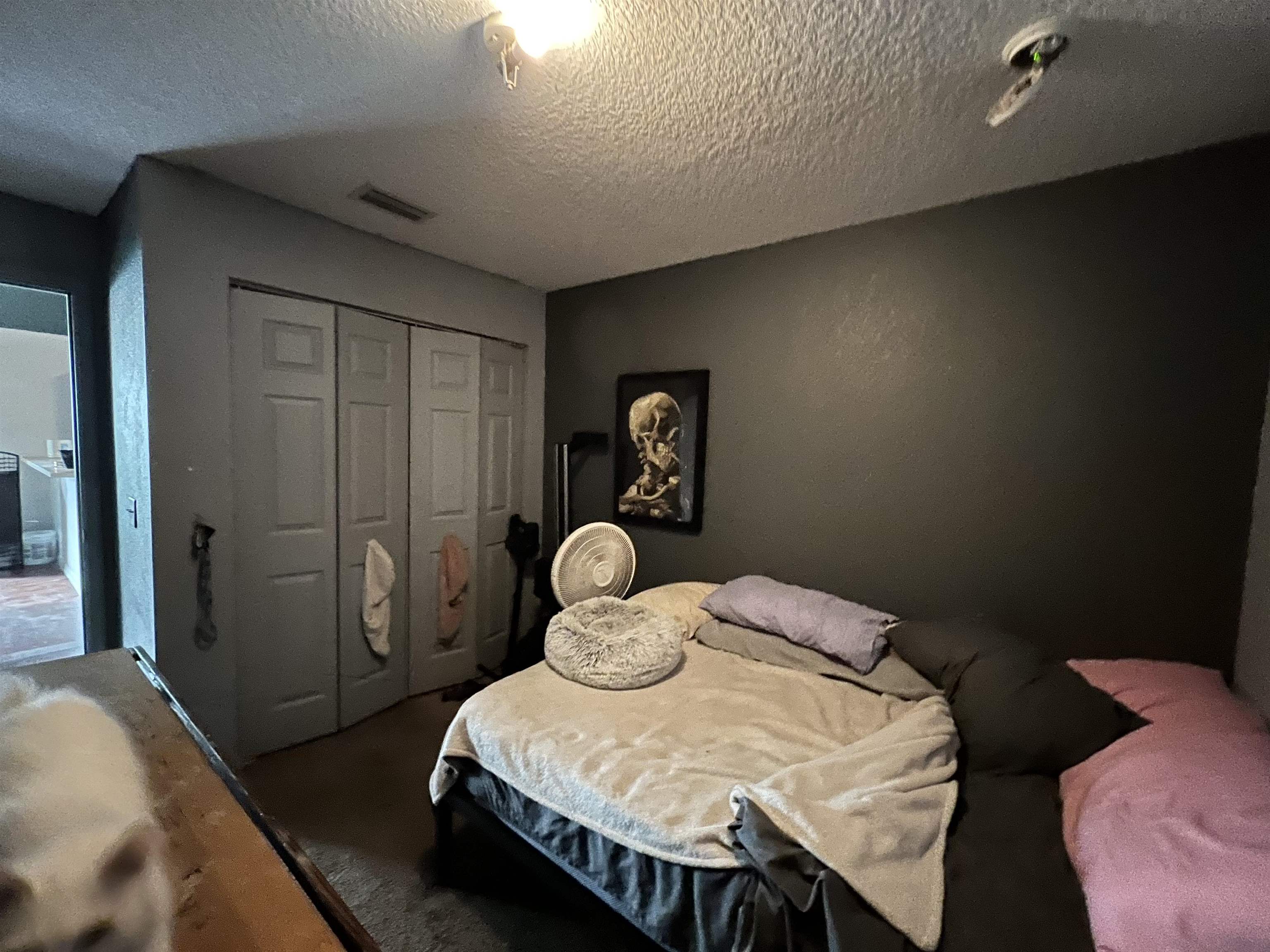 Image 11 of 29 For 921 Avery St