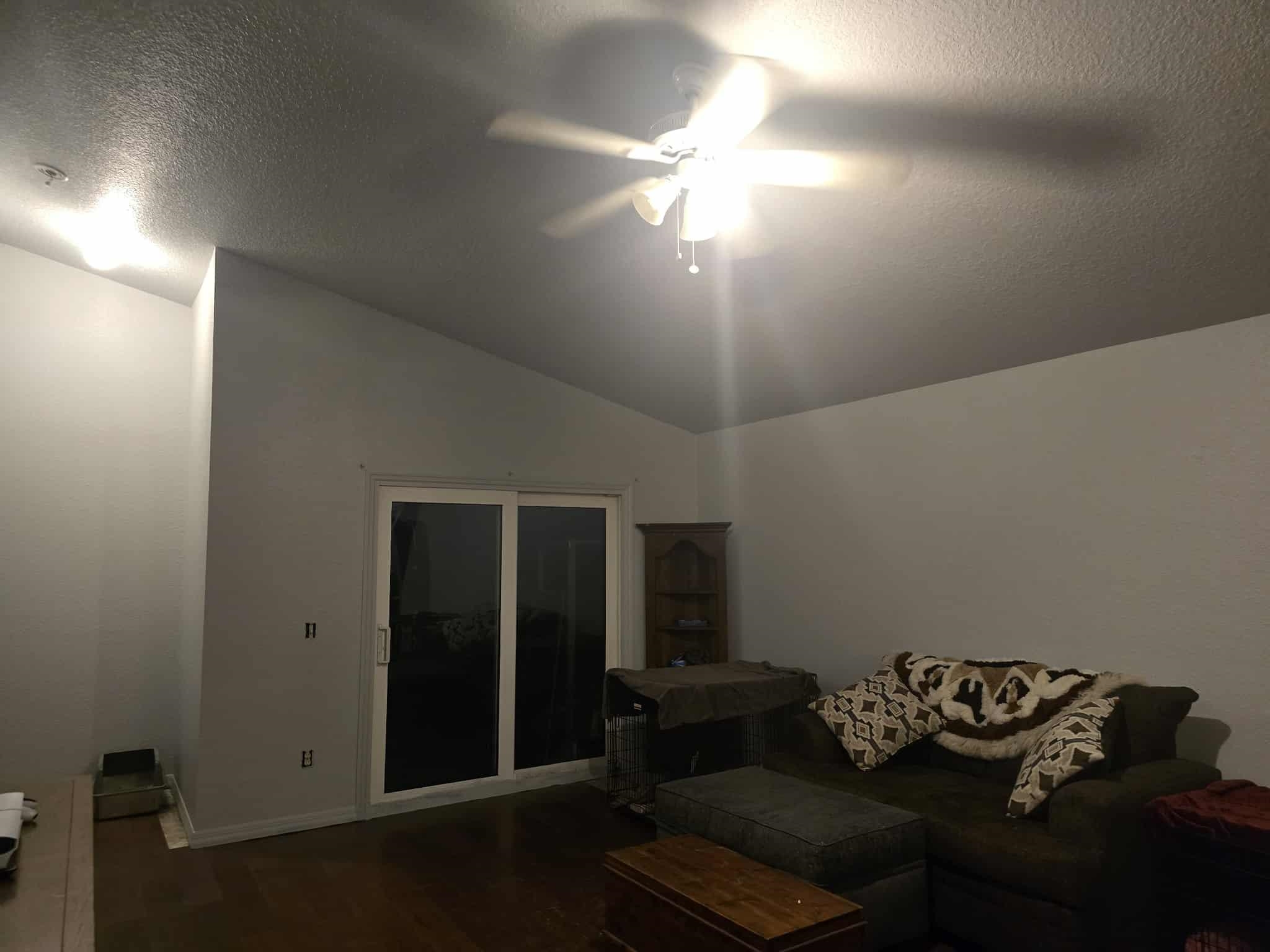 Image 23 of 29 For 921 Avery St