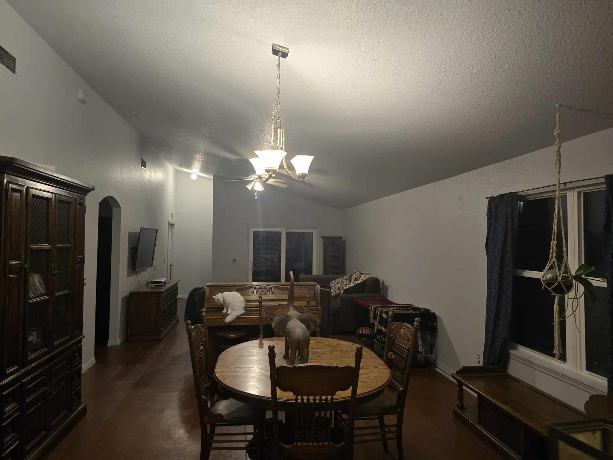 Image 29 of 29 For 921 Avery St