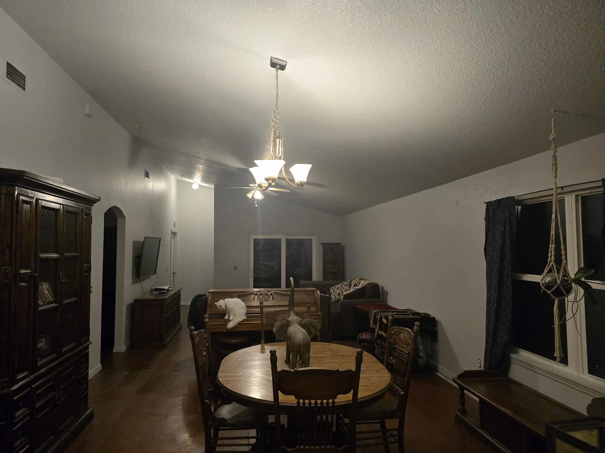 Image 3 of 29 For 921 Avery St