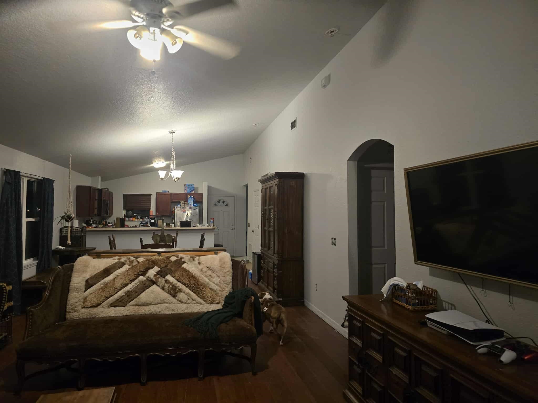 Image 7 of 29 For 921 Avery St