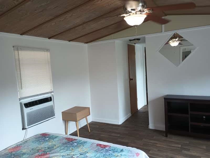 Image 7 of 24 For 4010 Melanie St