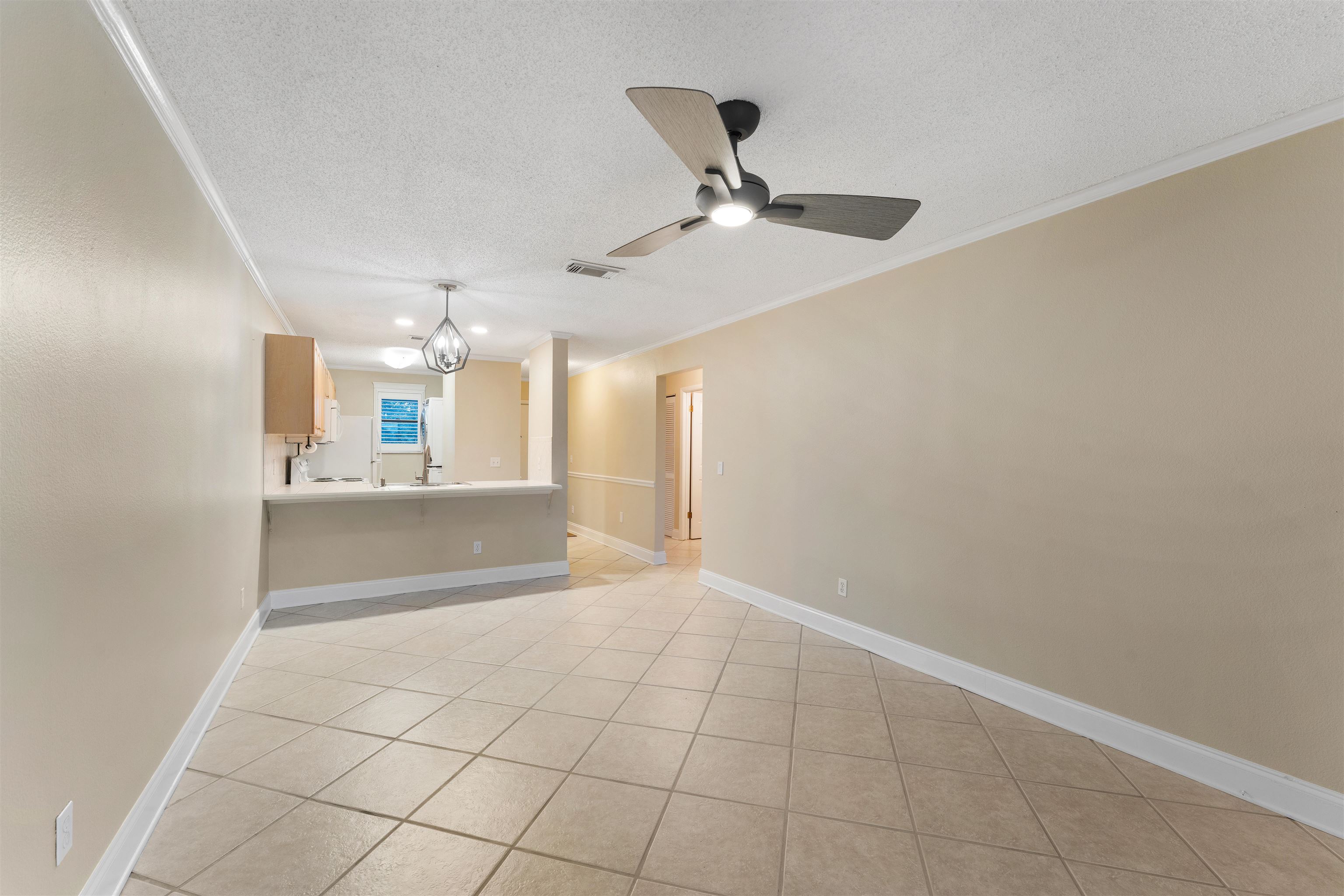 Image 10 of 30 For 650 Pope Rd #233 W 233